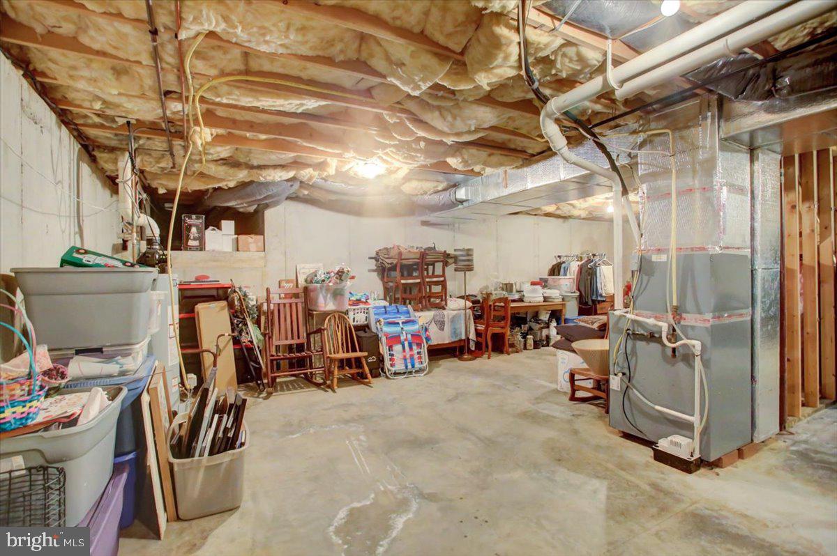 HAMPTON HILLS - Residential