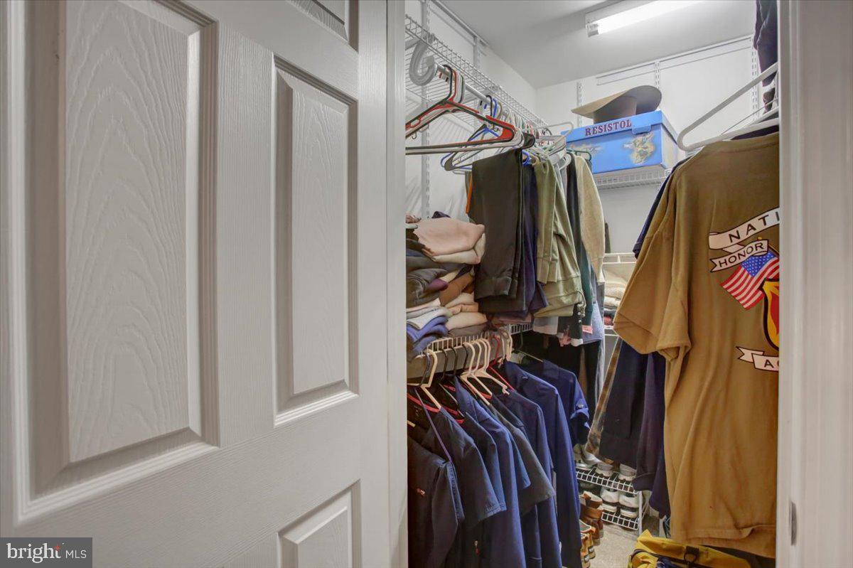 HAMPTON HILLS - Residential