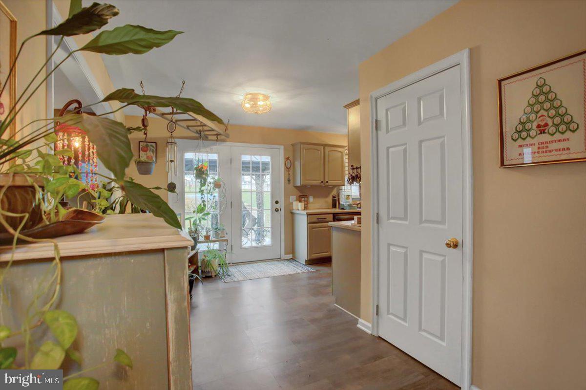 HAMPTON HILLS - Residential