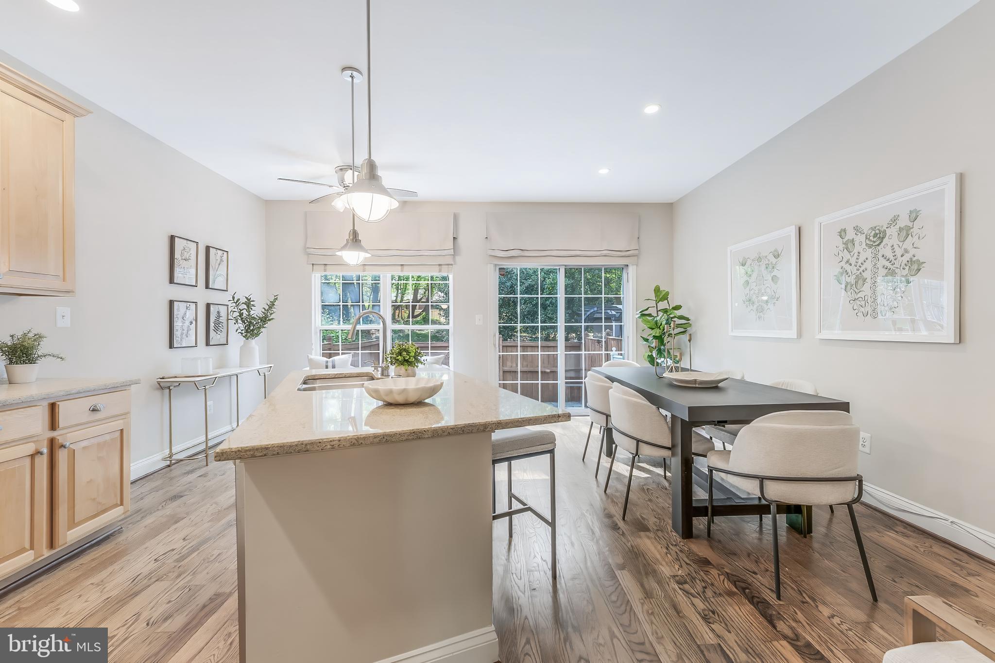 VINTAGE PLACE - Residential