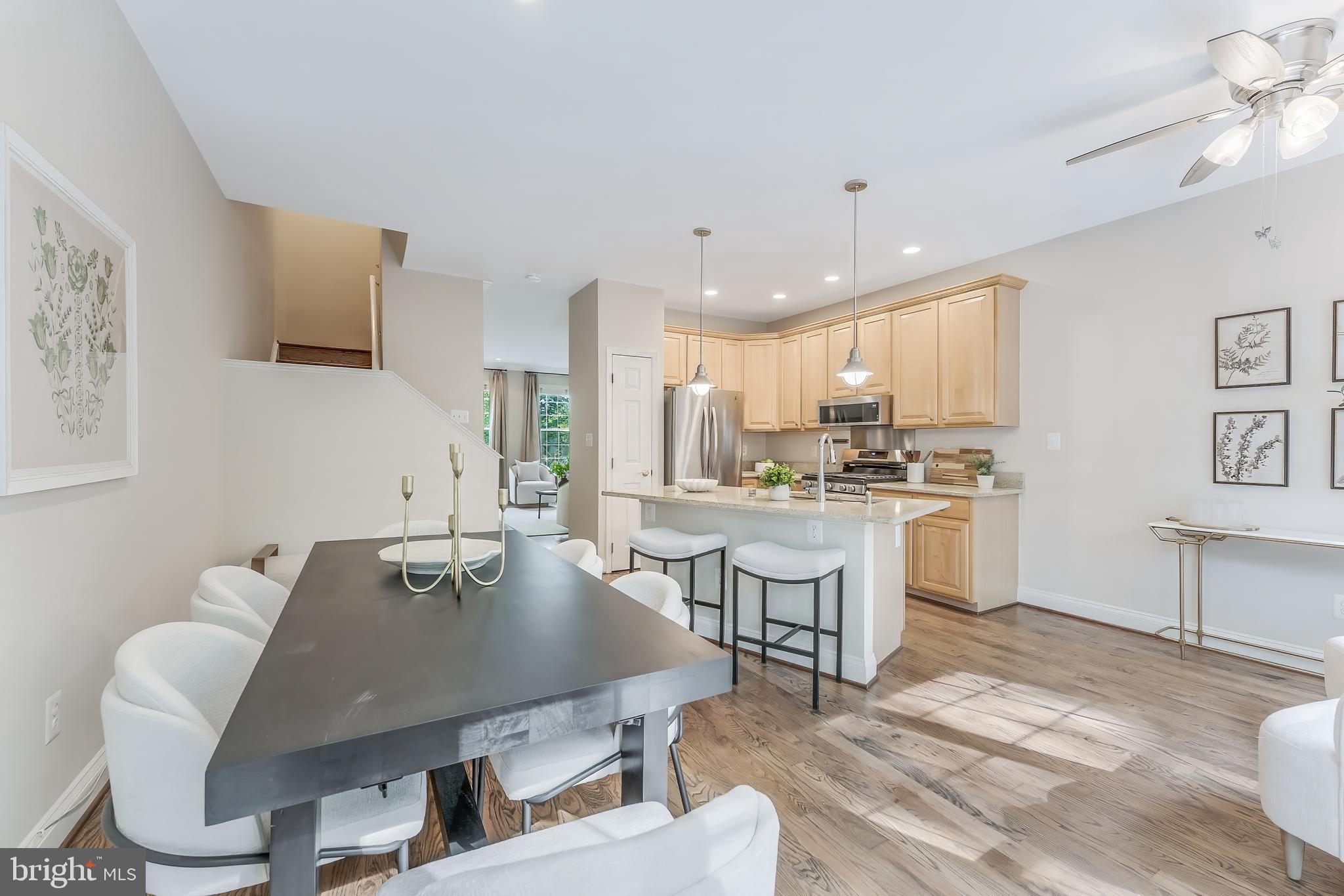 VINTAGE PLACE - Residential