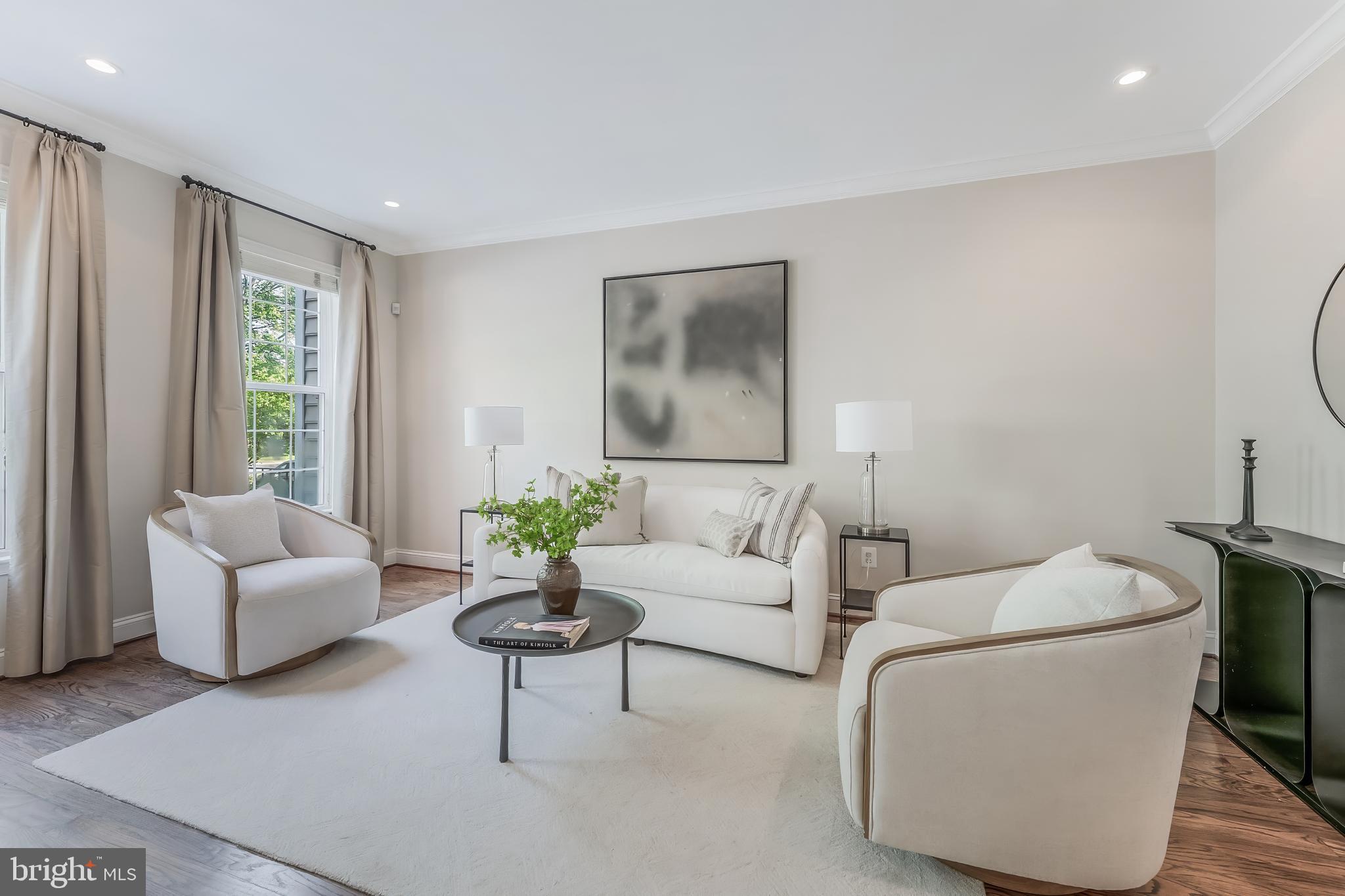 VINTAGE PLACE - Residential