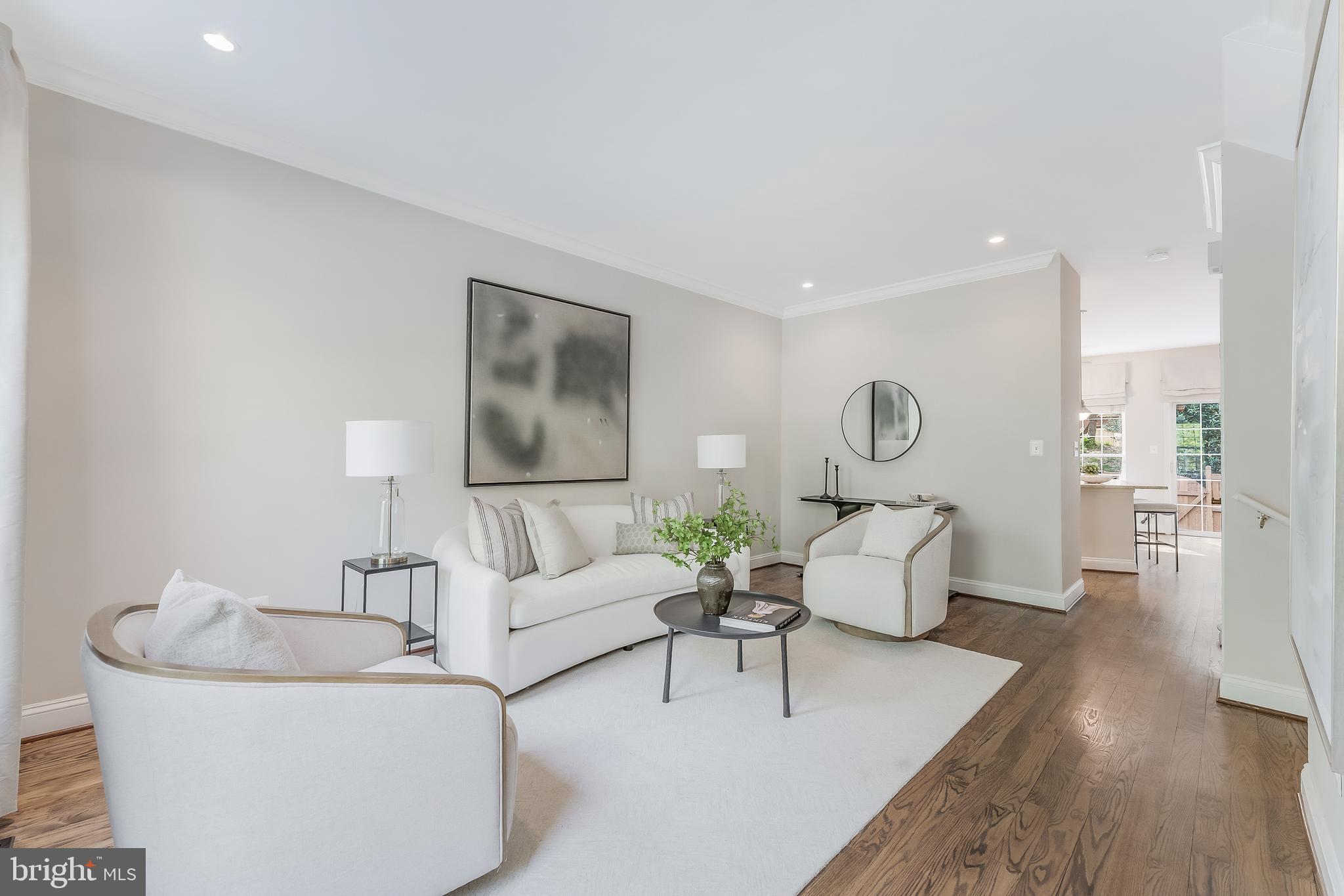 VINTAGE PLACE - Residential