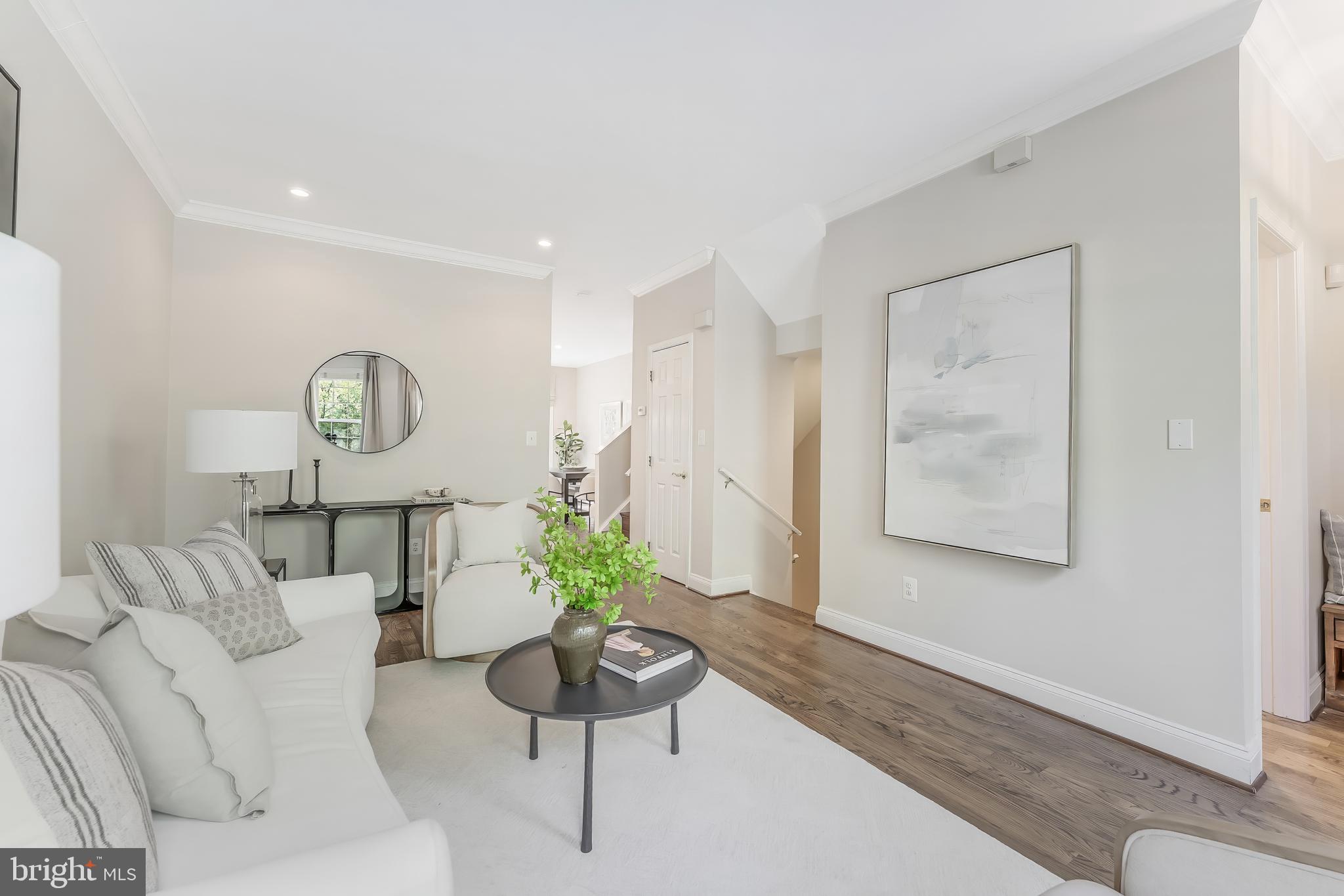 VINTAGE PLACE - Residential