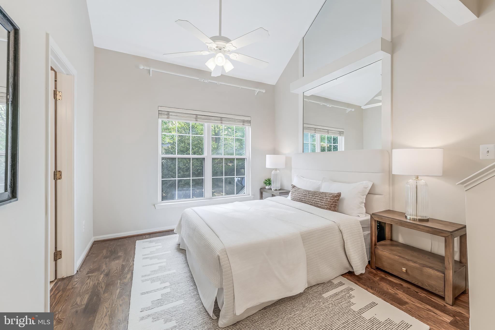 VINTAGE PLACE - Residential