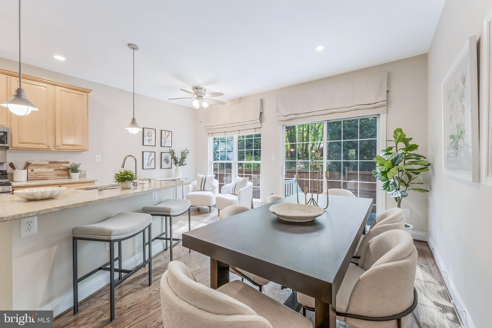 VINTAGE PLACE - Residential