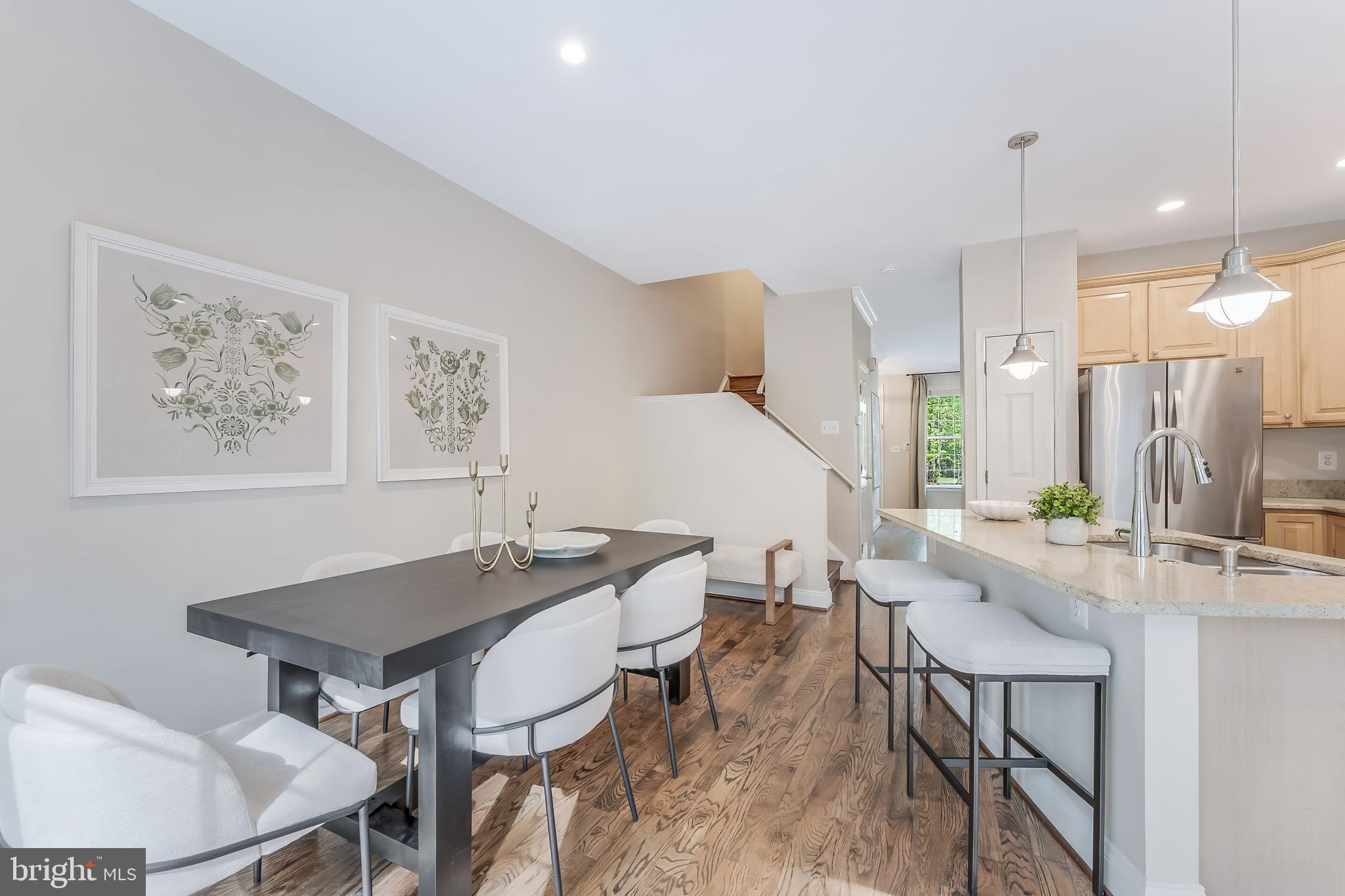 VINTAGE PLACE - Residential