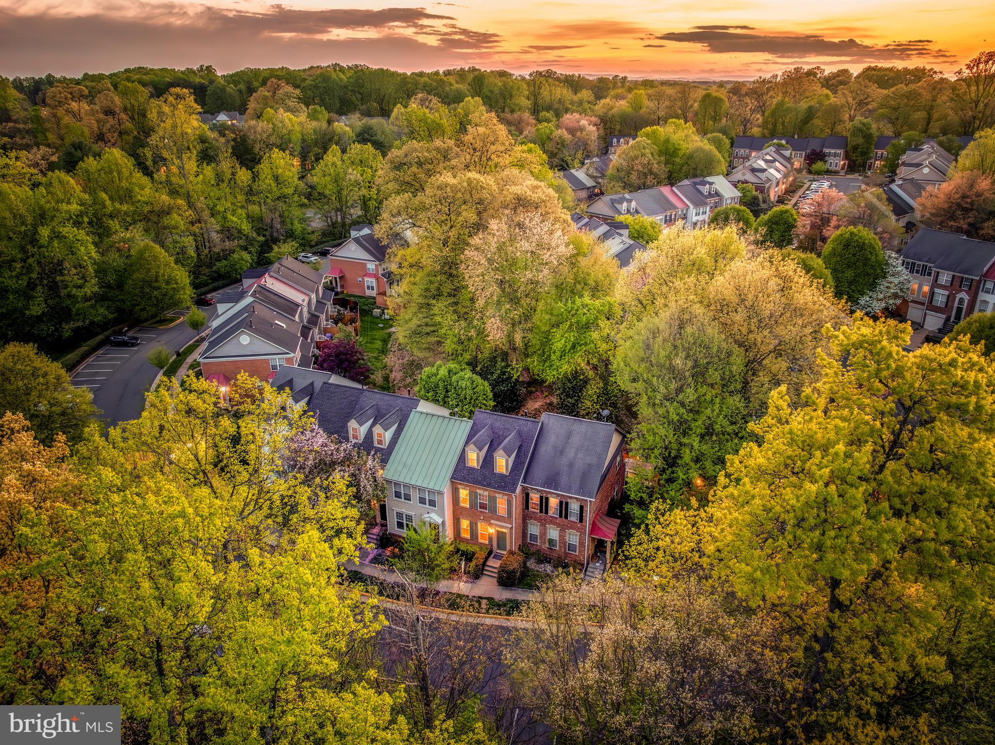VINTAGE PLACE - Residential