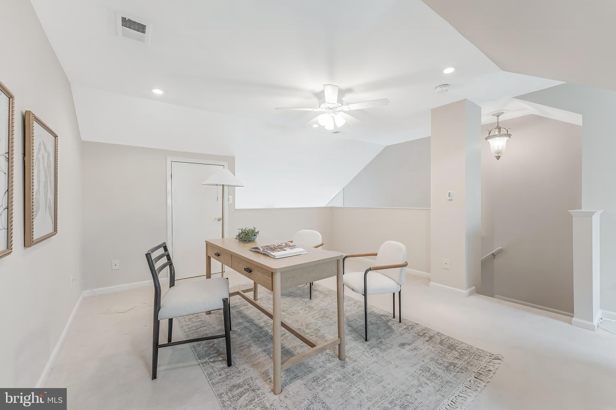 VINTAGE PLACE - Residential