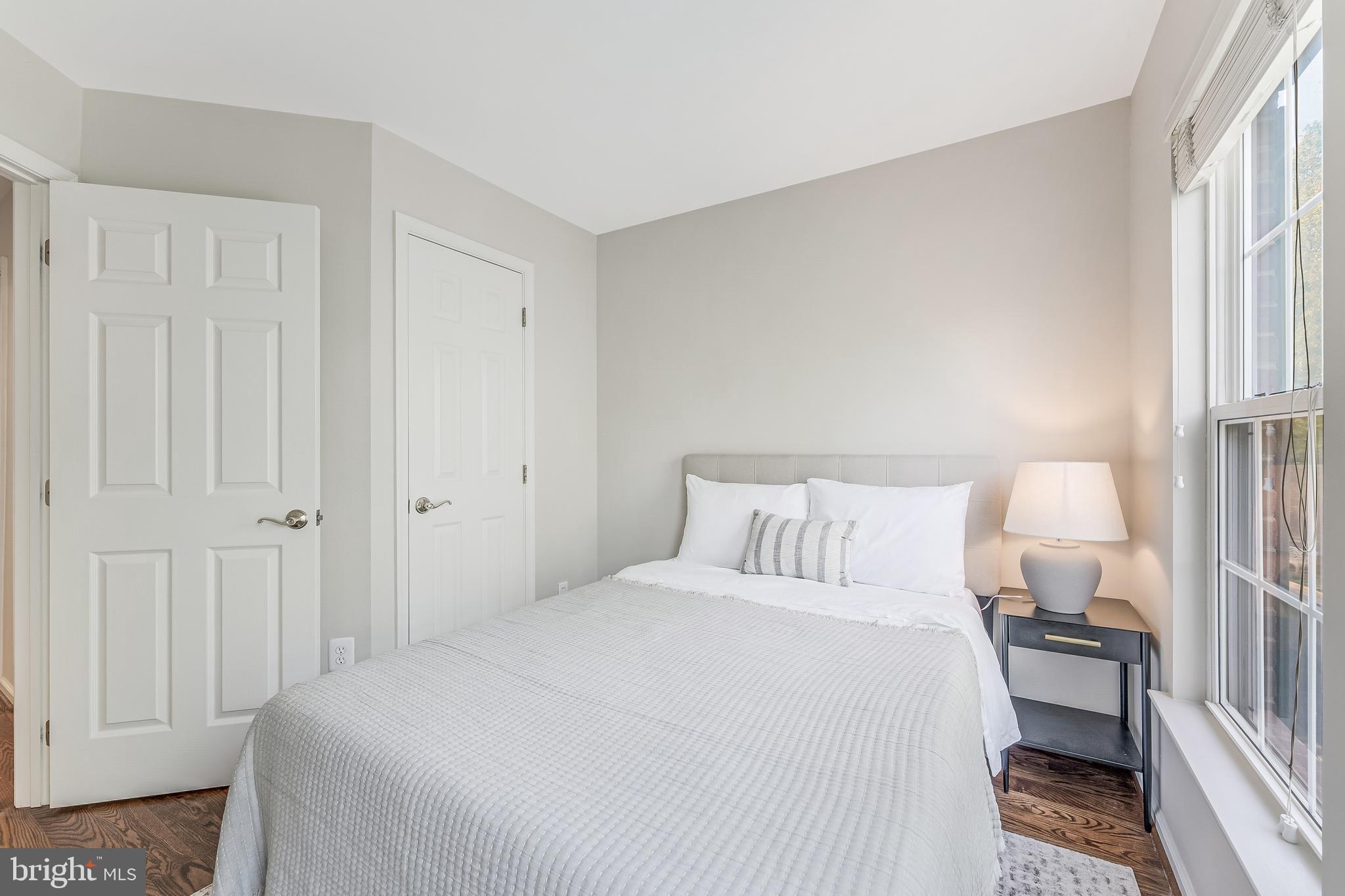 VINTAGE PLACE - Residential