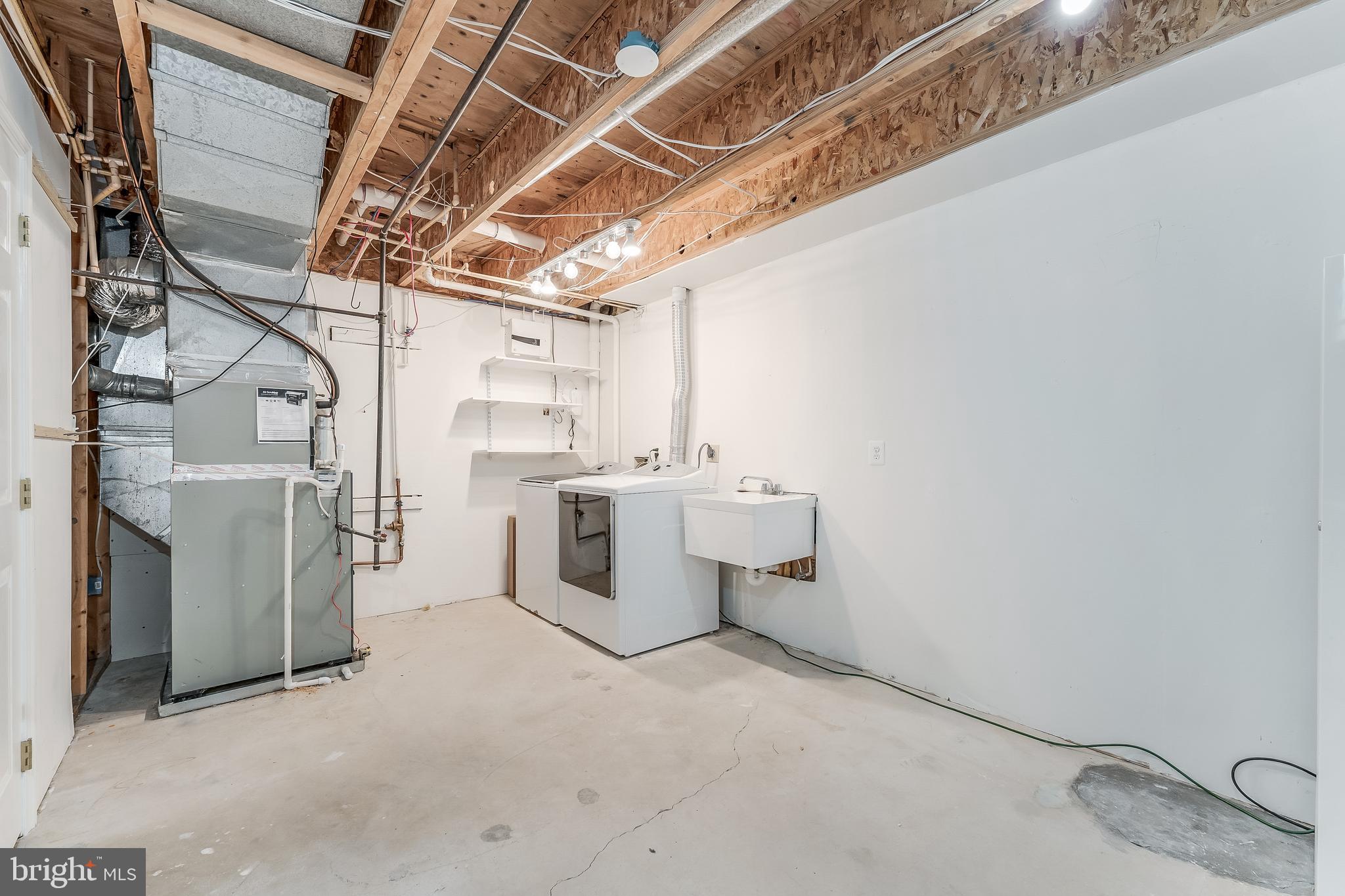 VINTAGE PLACE - Residential