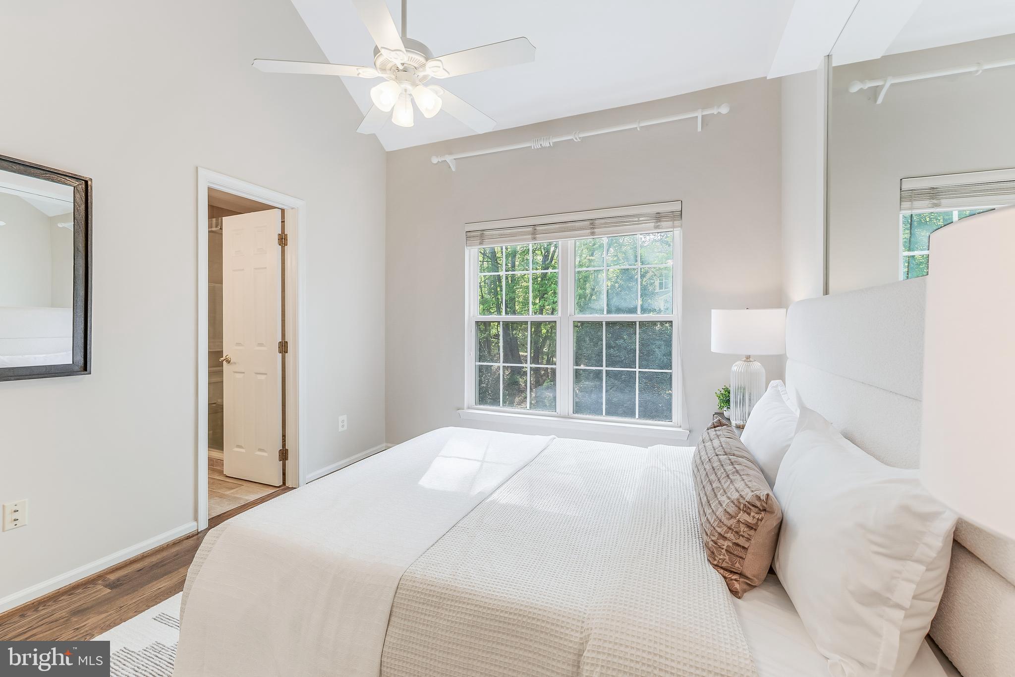 VINTAGE PLACE - Residential