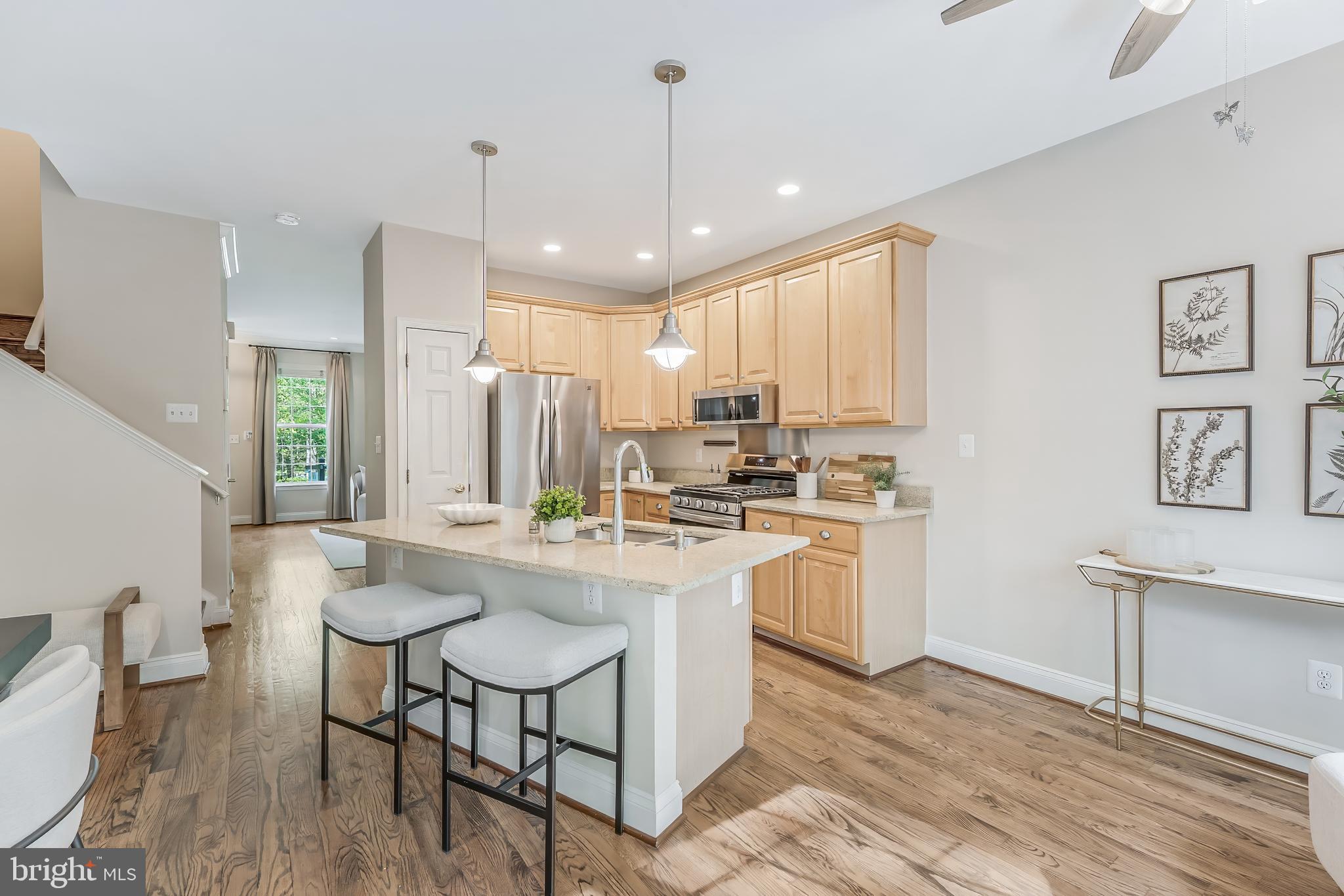 VINTAGE PLACE - Residential