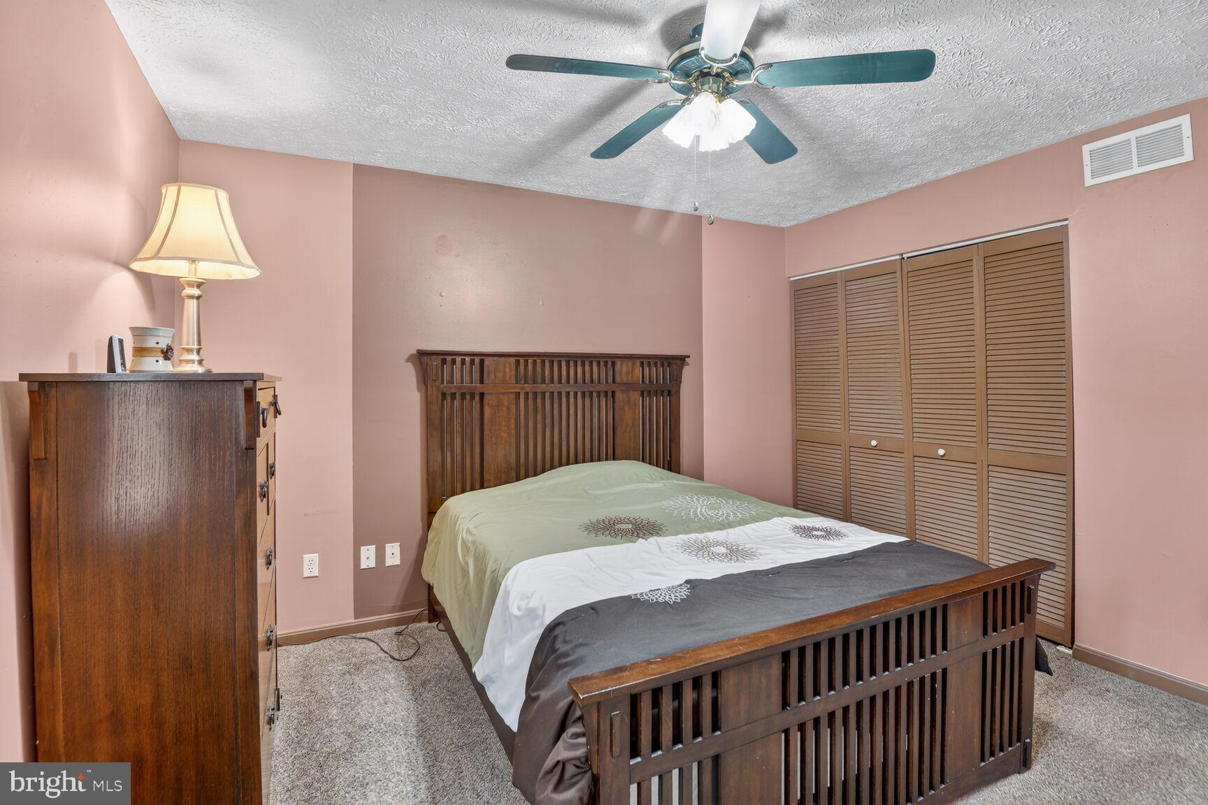 DELMONT STATION - Residential