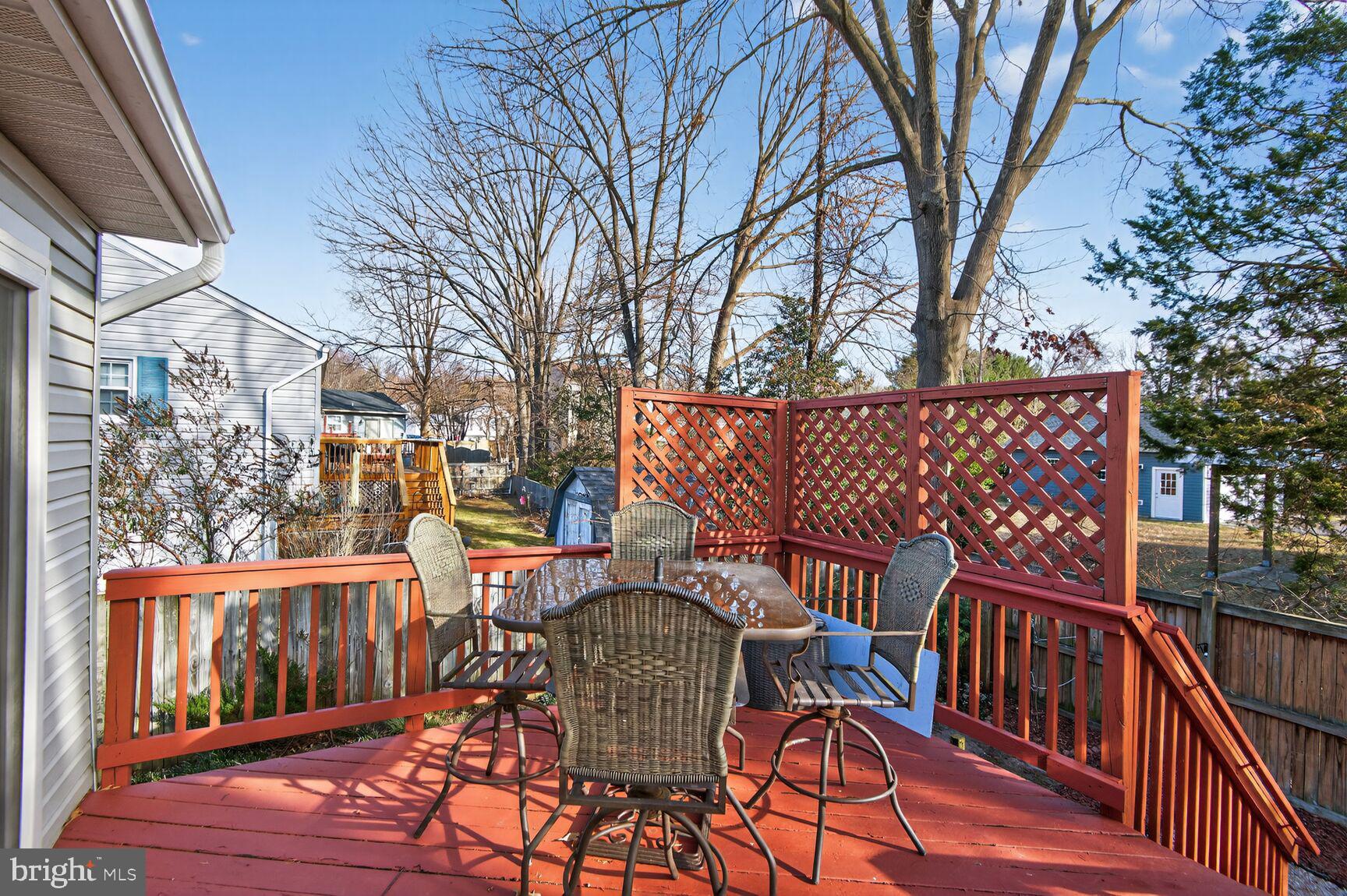 DELMONT STATION - Residential