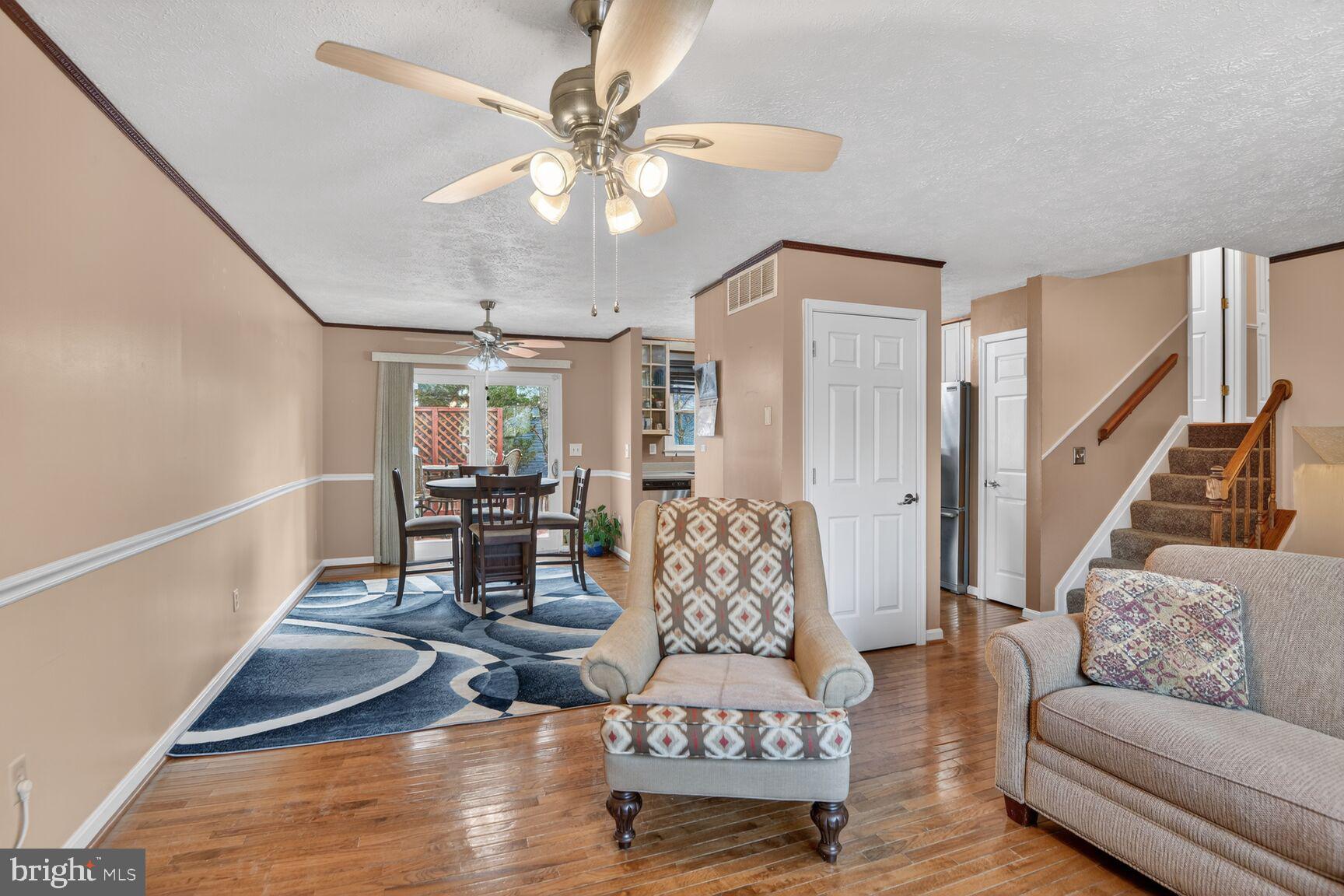 DELMONT STATION - Residential