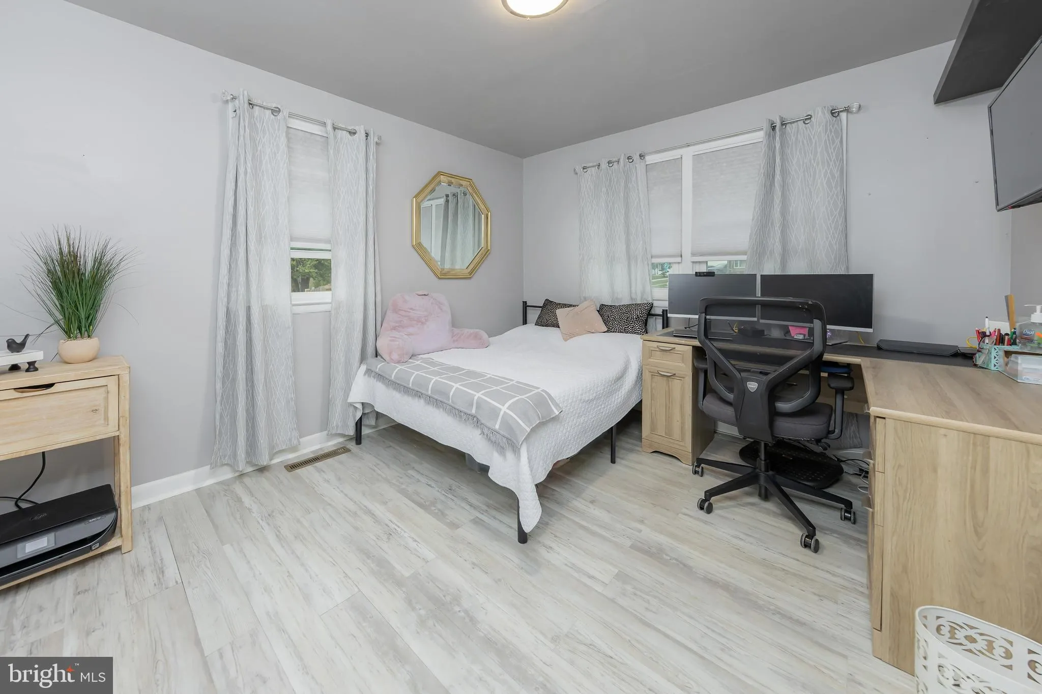 Wenonah, New Jersey 08090, United States, 4 Bedrooms Bedrooms, ,2 BathroomsBathrooms,Residential,Contingent,105283