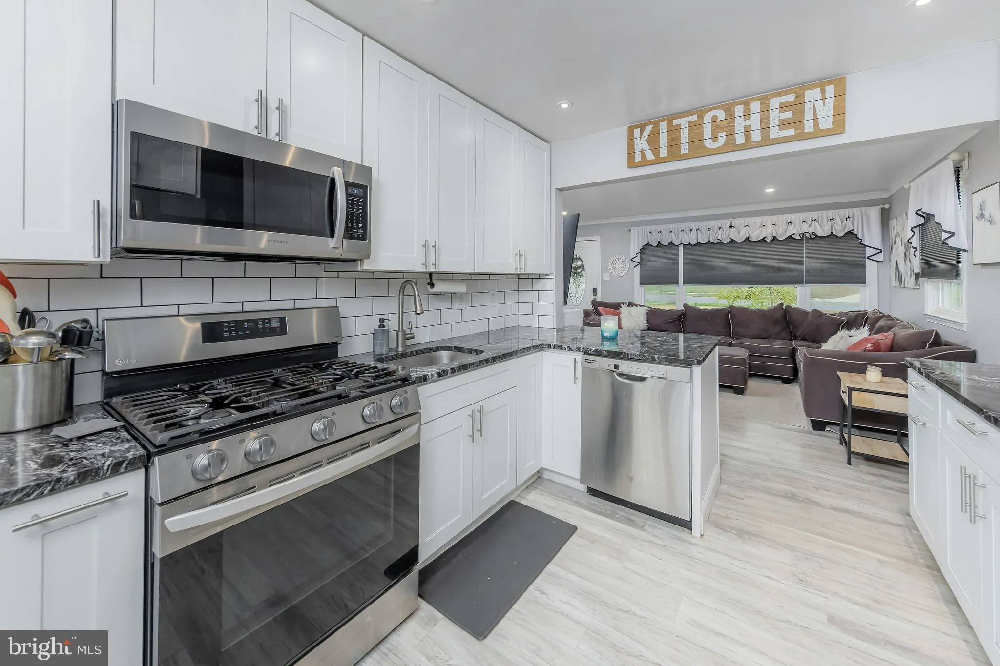 Wenonah, New Jersey 08090, United States, 4 Bedrooms Bedrooms, ,2 BathroomsBathrooms,Residential,Contingent,105283