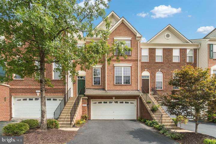 BELMONT COUNTRY CLUB - Residential Lease