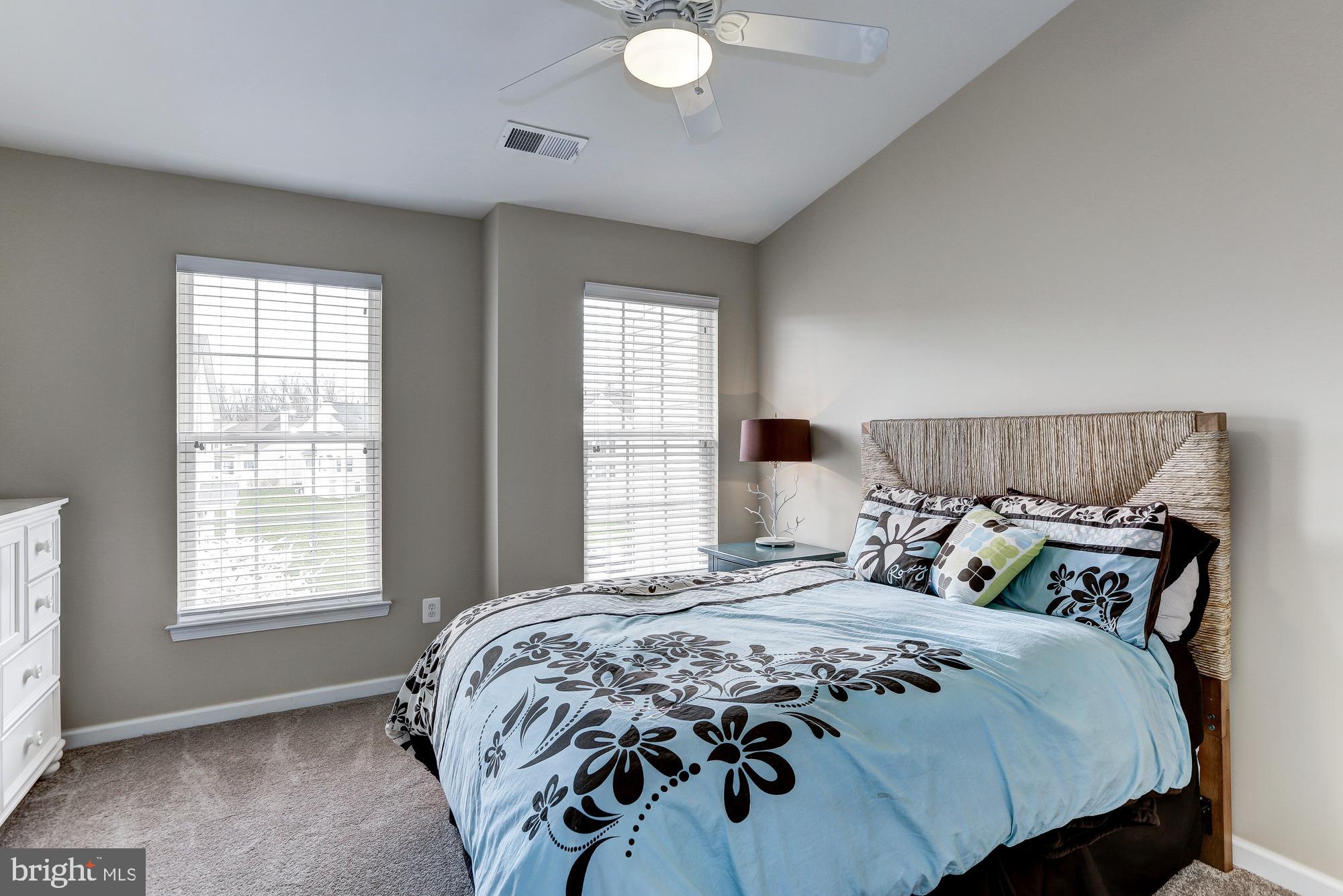 BELMONT COUNTRY CLUB - Residential Lease