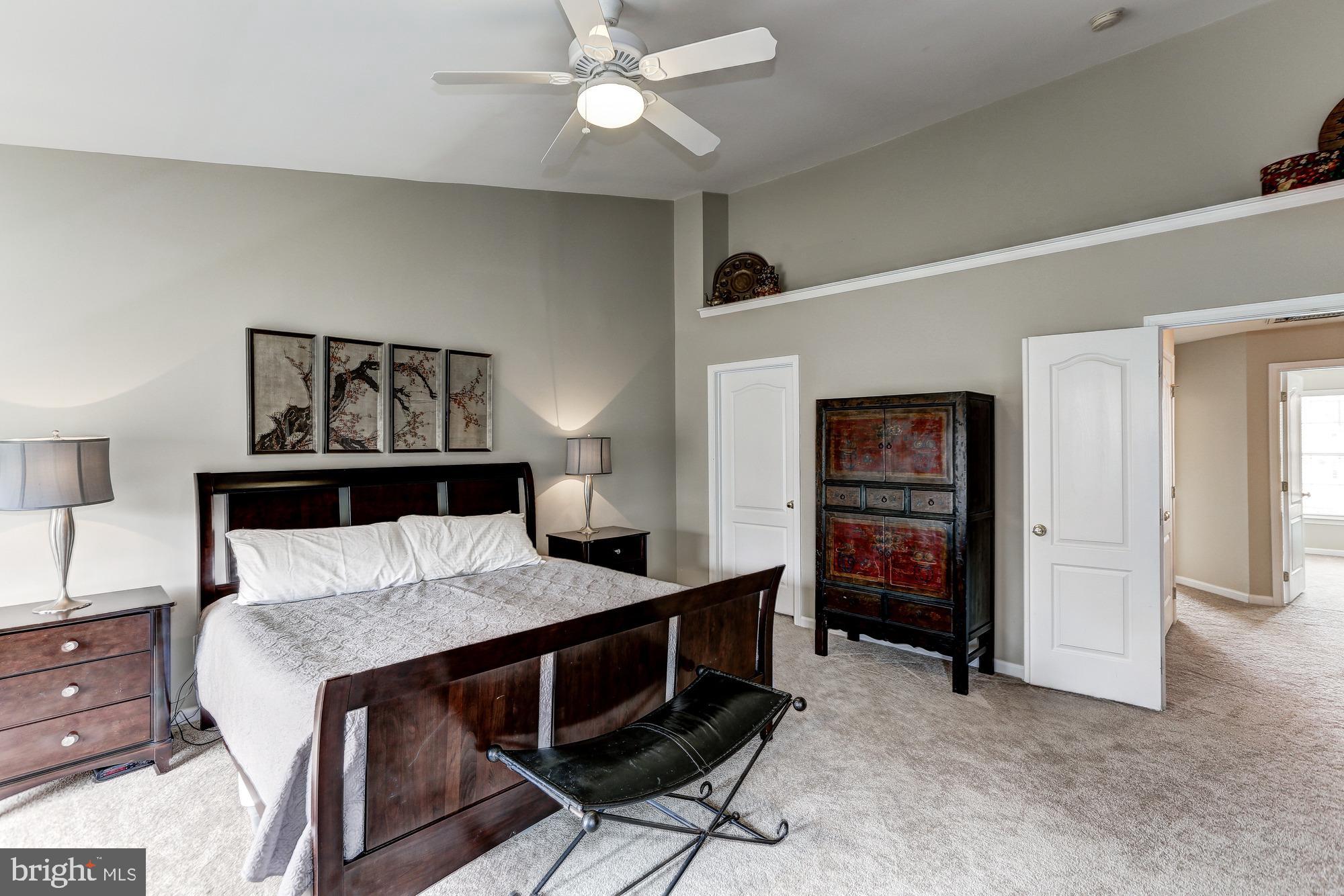 BELMONT COUNTRY CLUB - Residential Lease