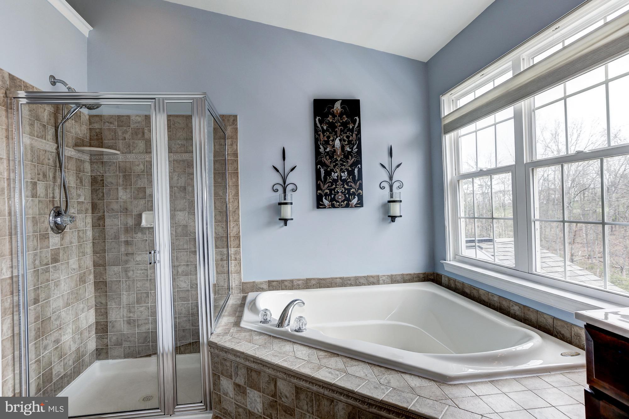 BELMONT COUNTRY CLUB - Residential Lease