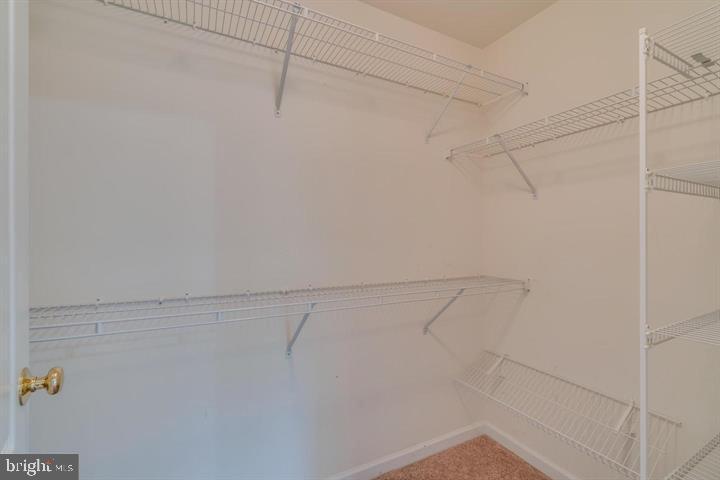 BELMONT COUNTRY CLUB - Residential Lease