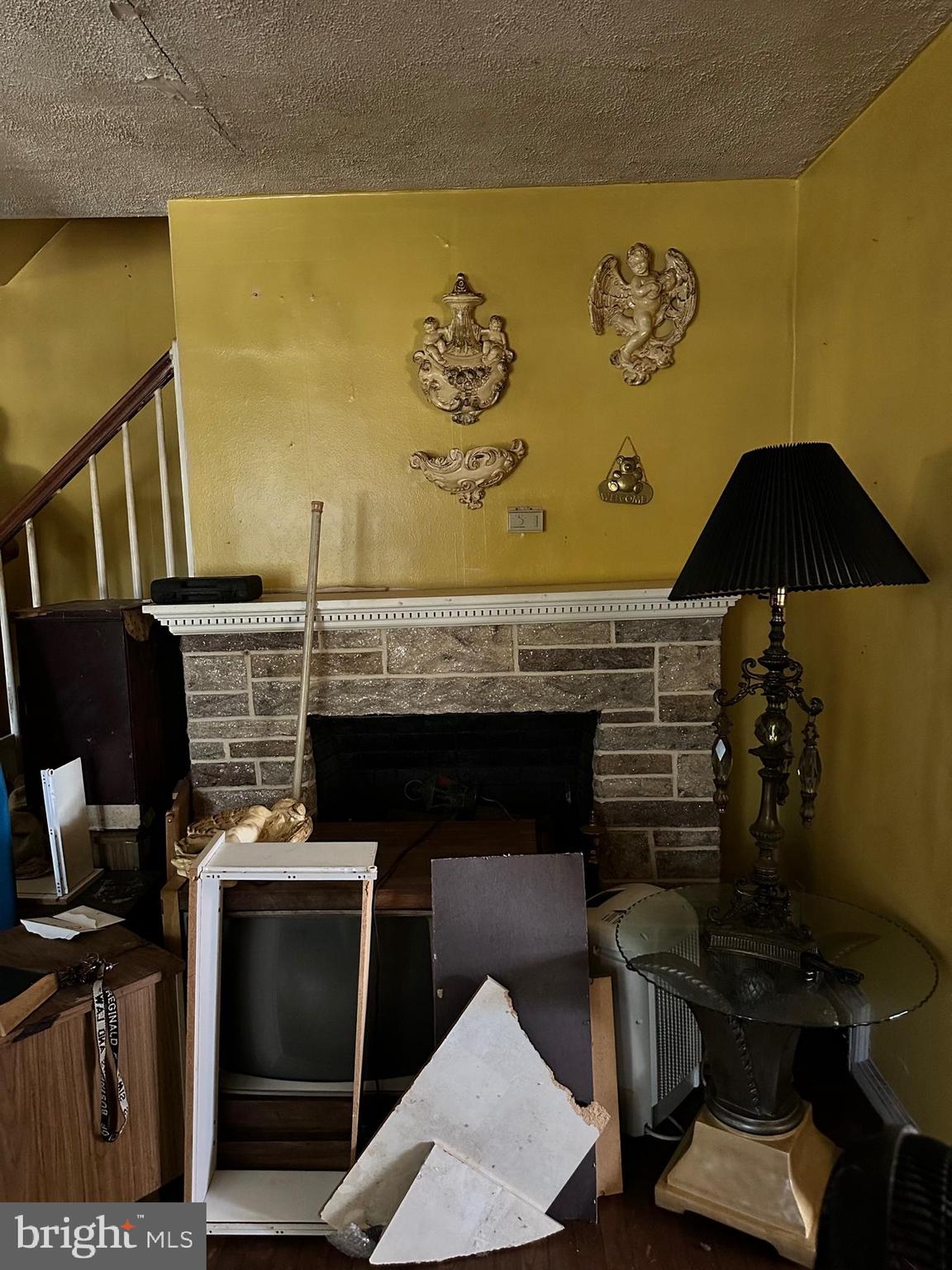 WOODBOURNE HEIGHTS - Residential