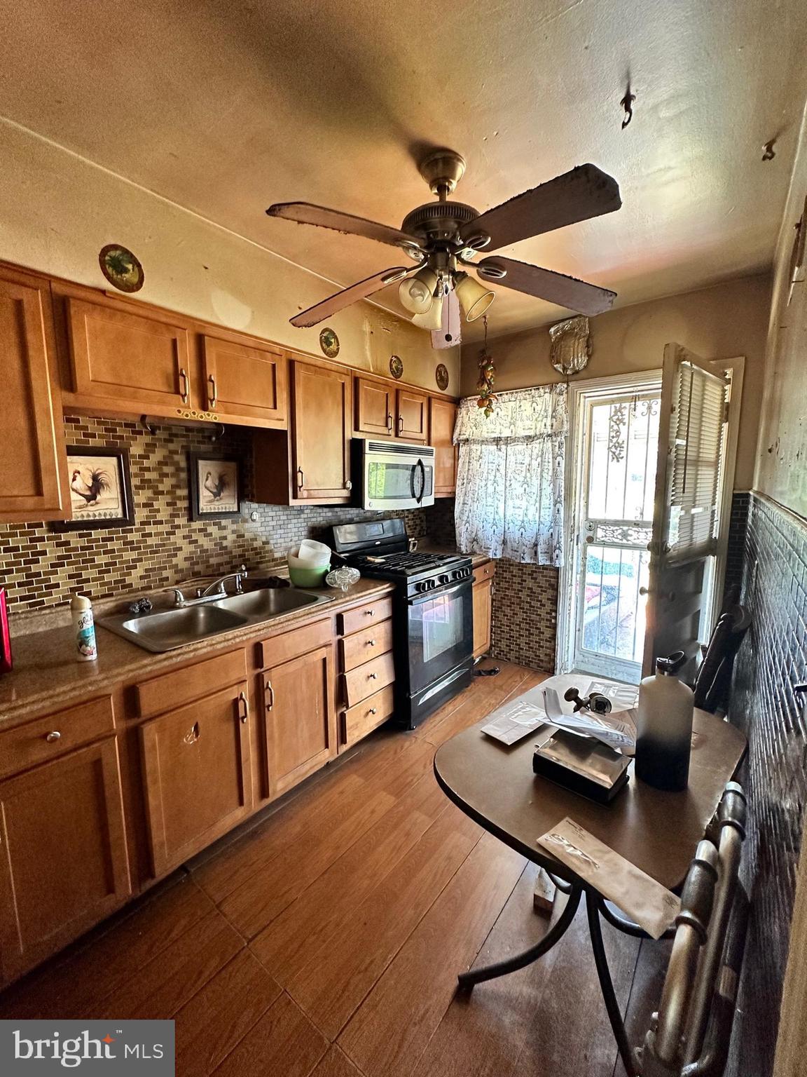 WOODBOURNE HEIGHTS - Residential