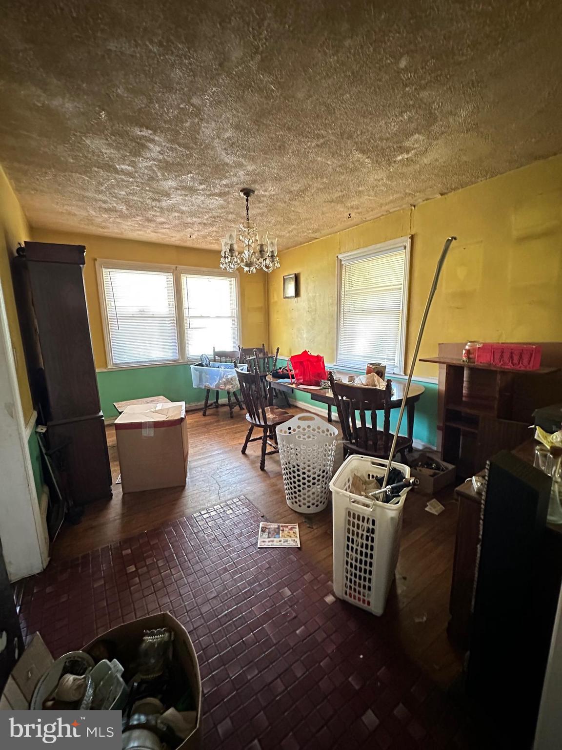 WOODBOURNE HEIGHTS - Residential