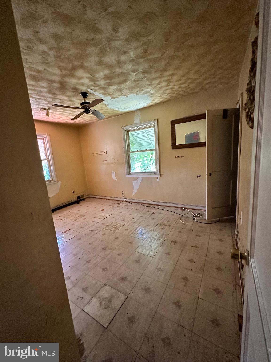 WOODBOURNE HEIGHTS - Residential