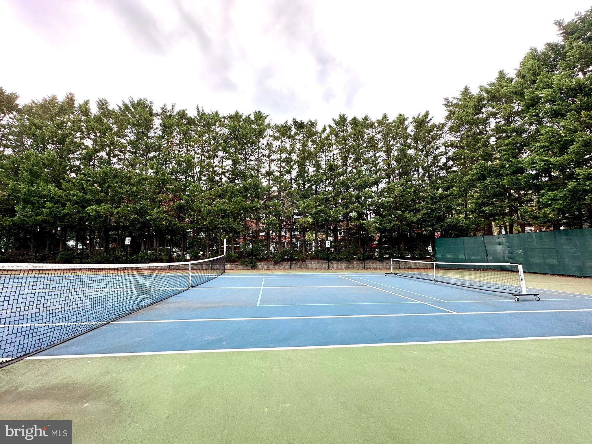 KENTLANDS RIDGE - Residential