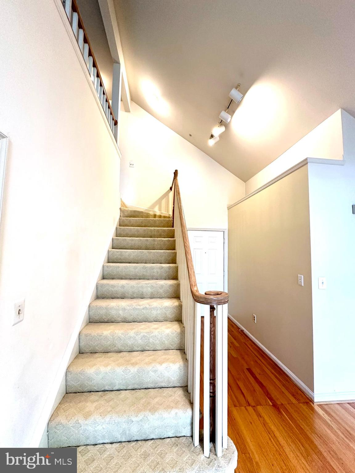 KENTLANDS RIDGE - Residential