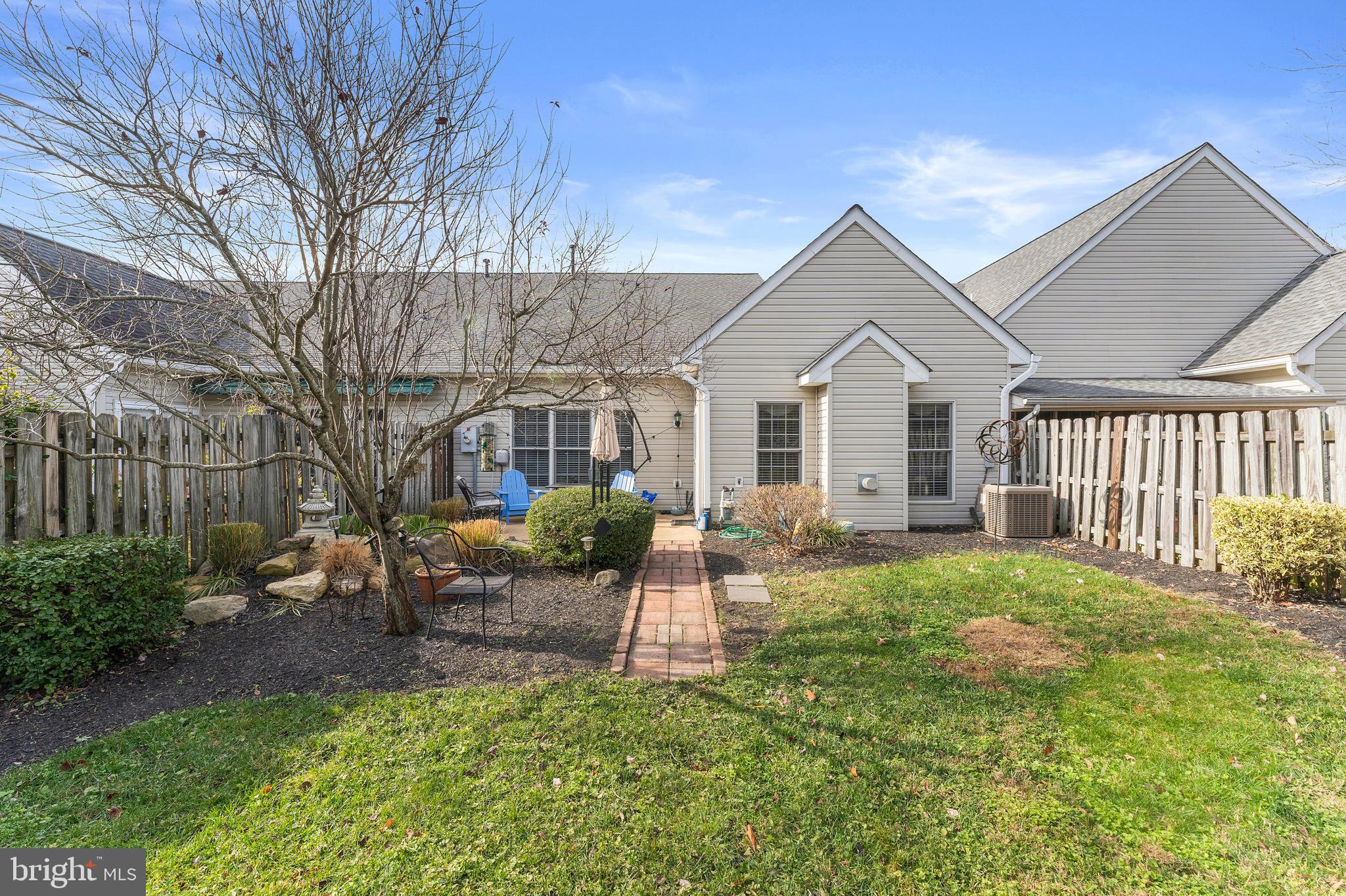 TURNBERRY WEST - Residential