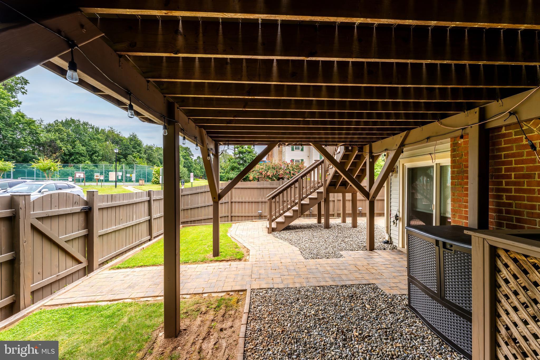 FAIR RIDGE - Residential