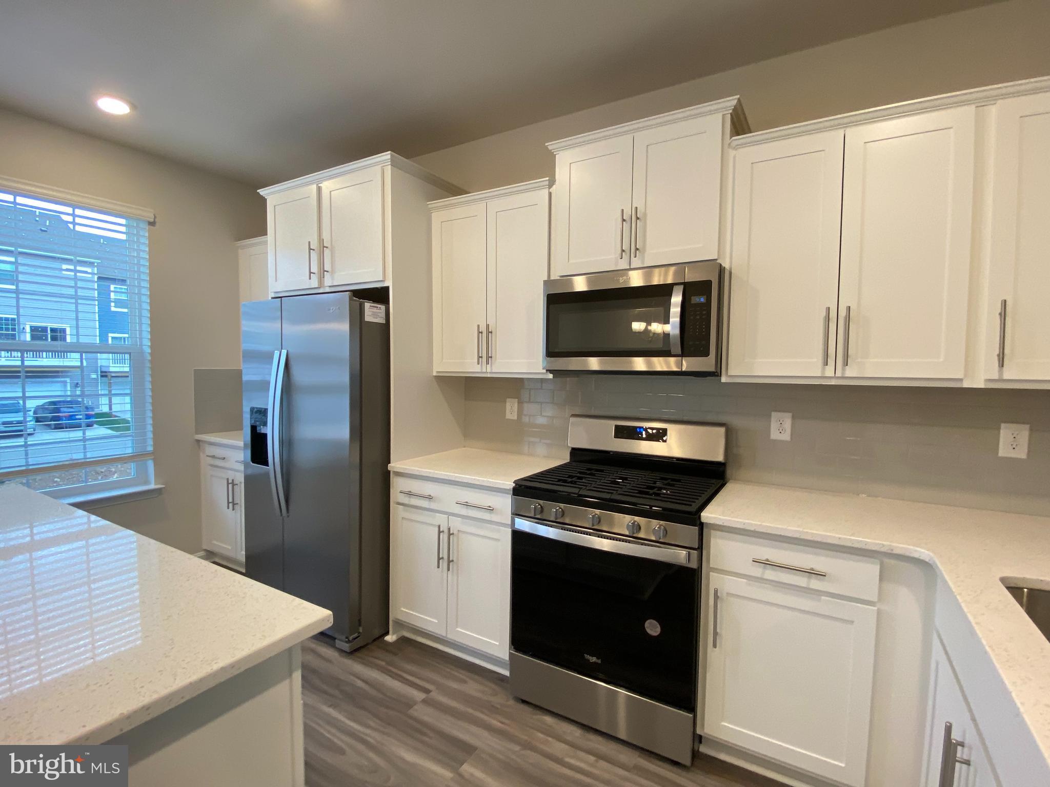 WESTVIEW SOUTH - Residential Lease