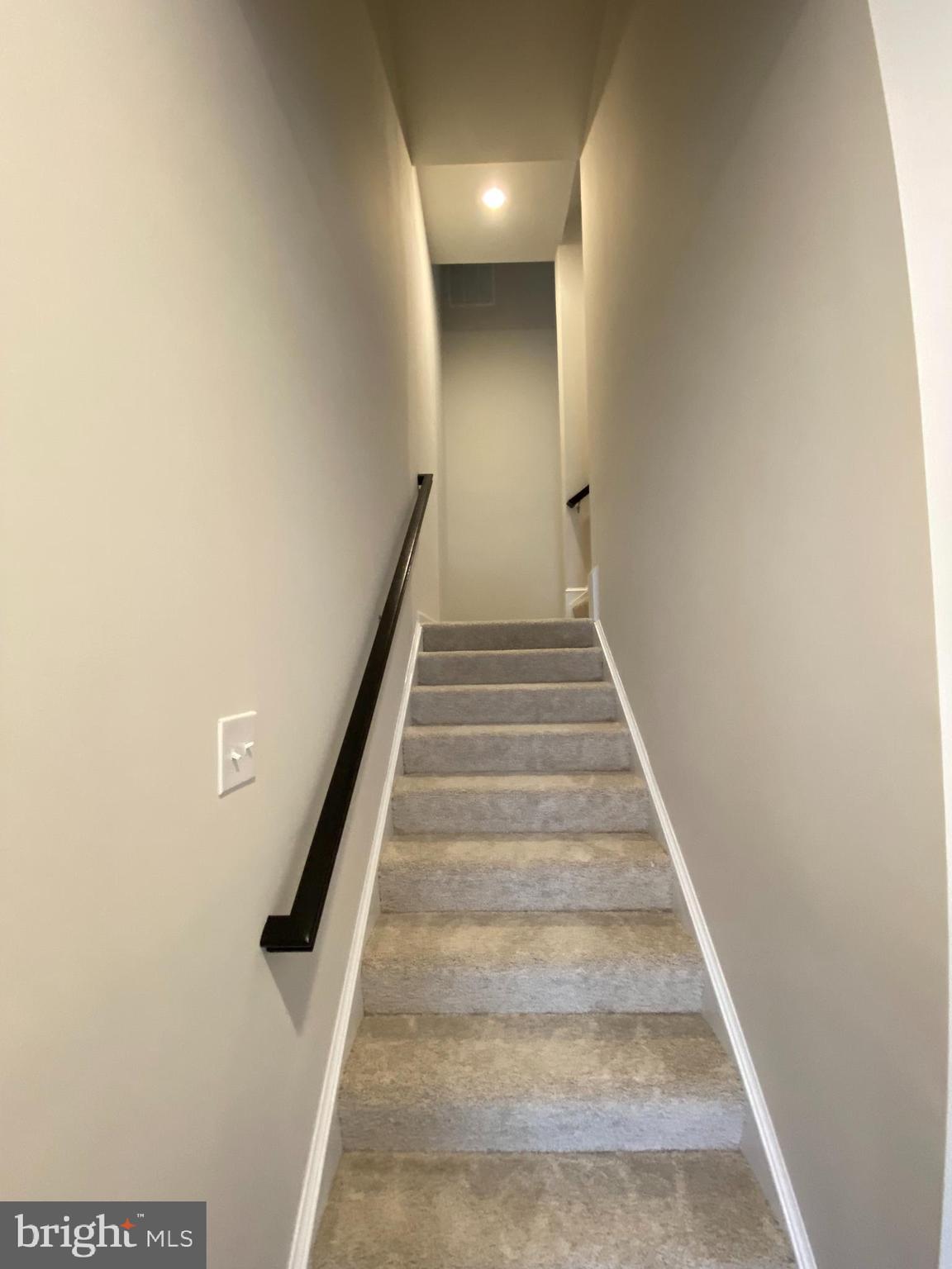 WESTVIEW SOUTH - Residential Lease