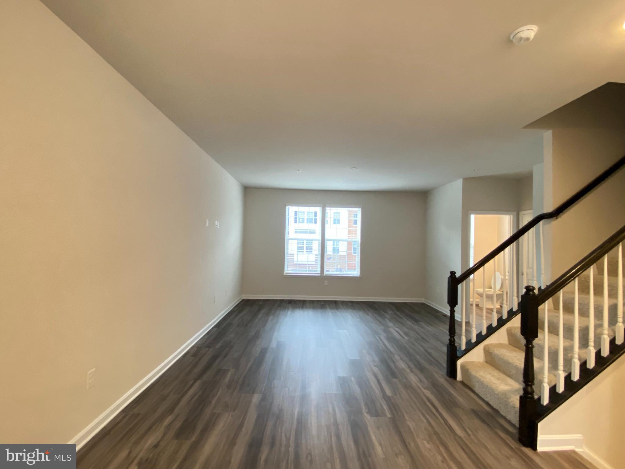 WESTVIEW SOUTH - Residential Lease