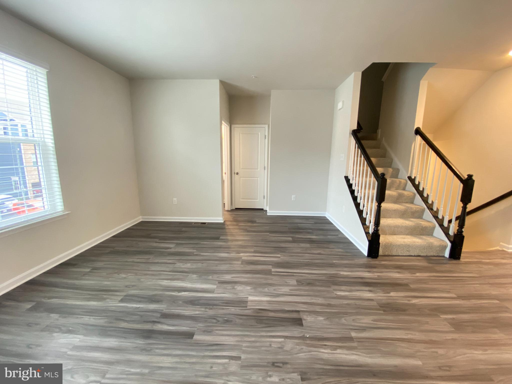WESTVIEW SOUTH - Residential Lease