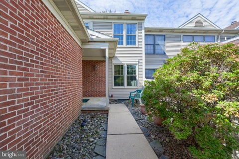 Townhouse For Sale - 1817 Spring Ridge Lane<br/> LANCASTER, PA 17603