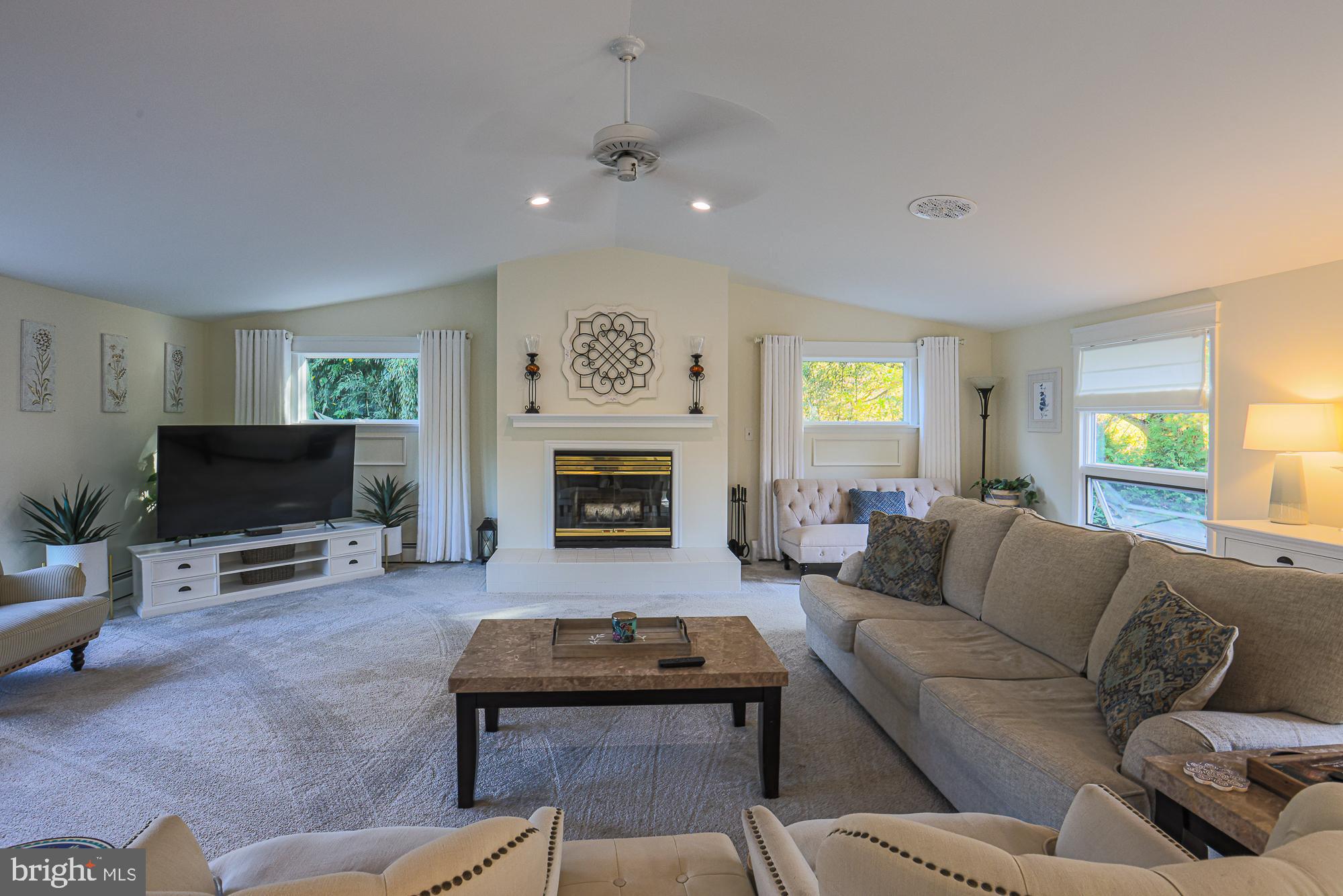 VALLEY VIEW - Residential