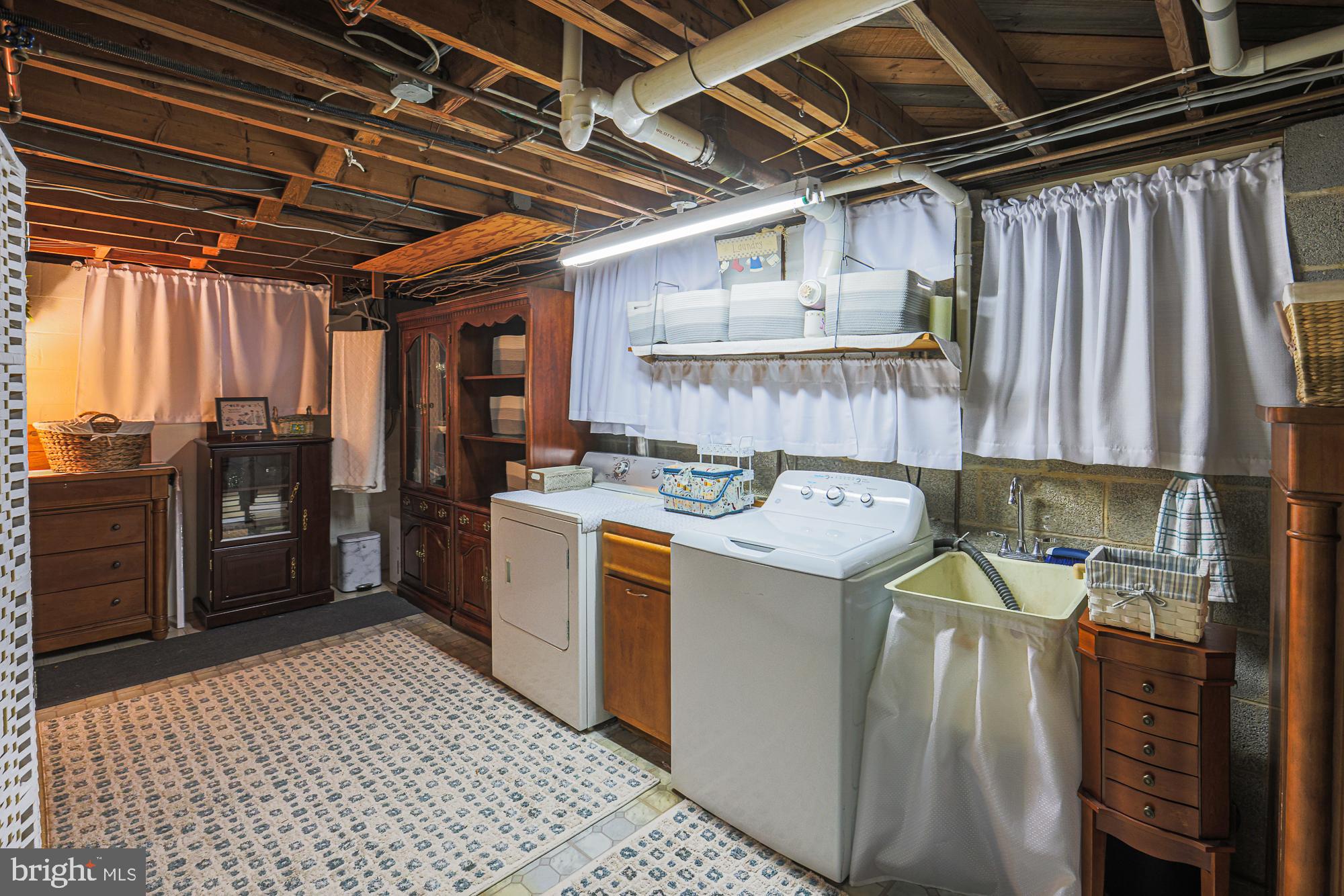 VALLEY VIEW - Residential