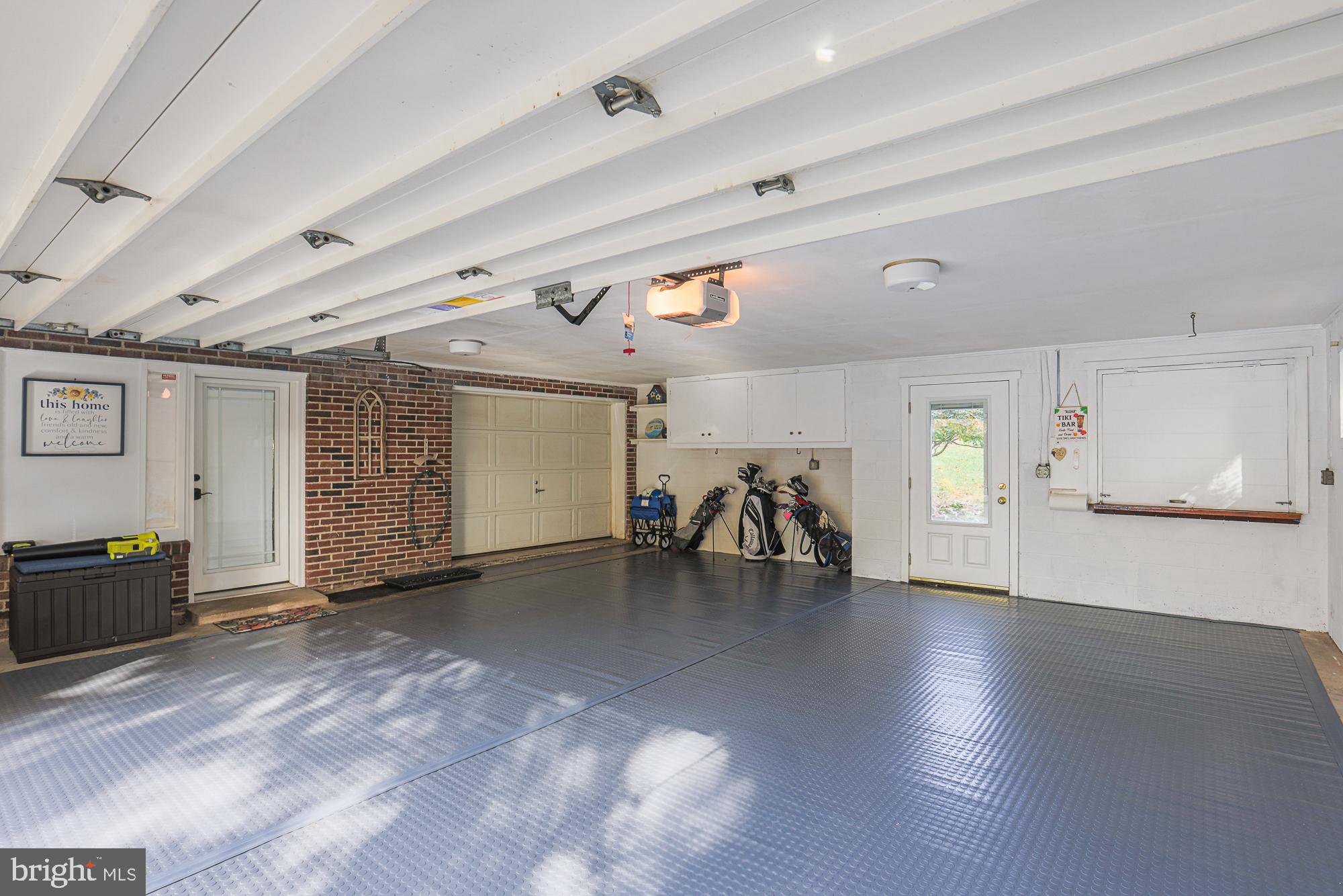 VALLEY VIEW - Residential