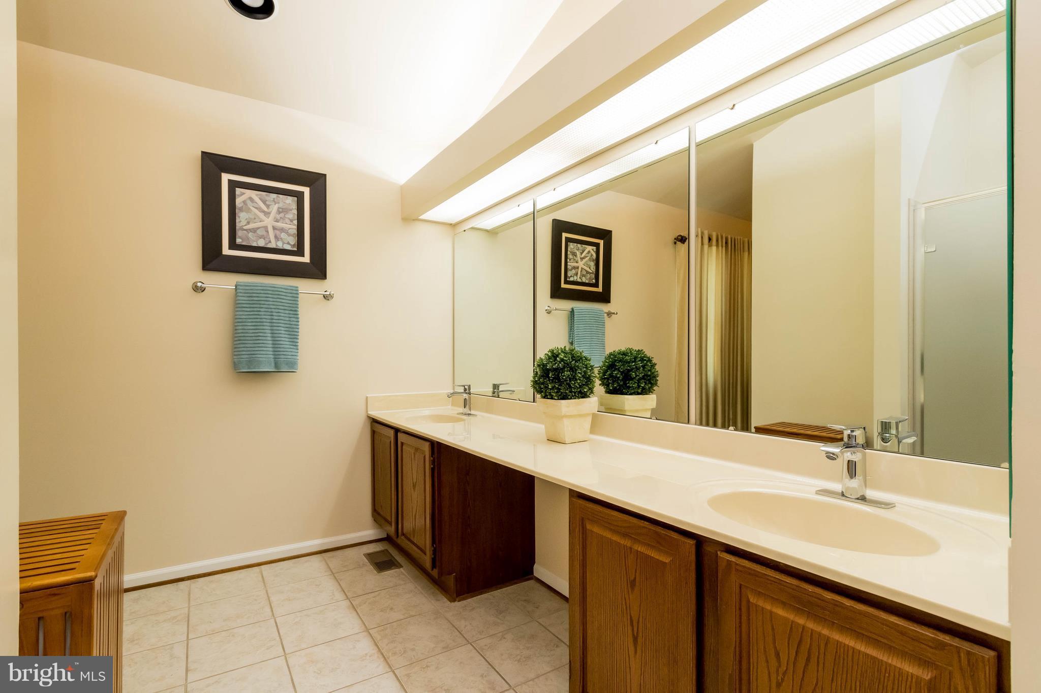 HASTINGS HUNT - Residential