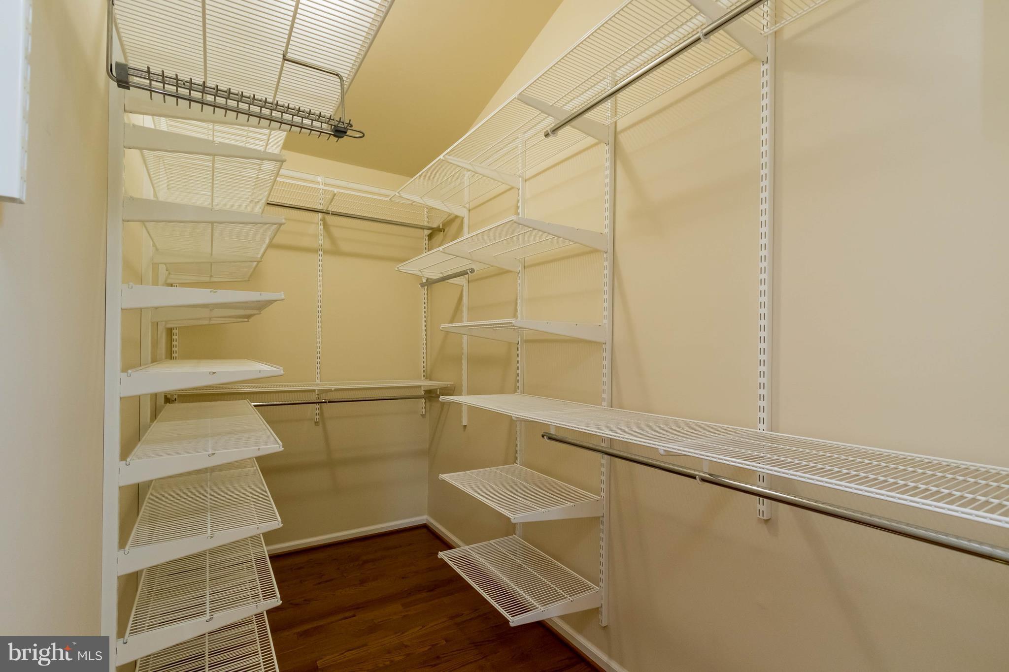 HASTINGS HUNT - Residential