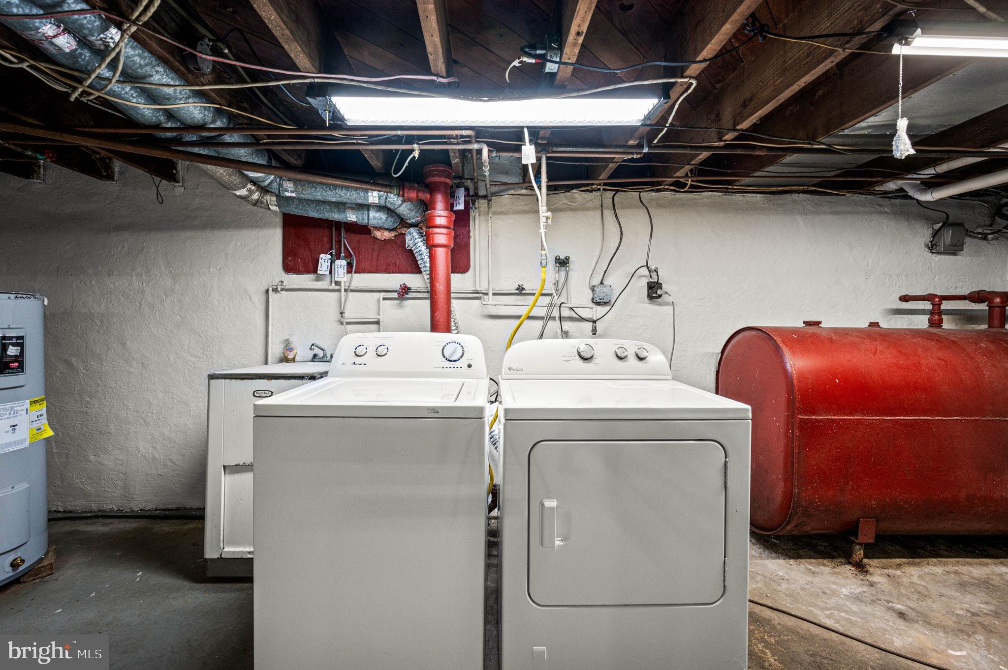 FIVE POINTS - Residential