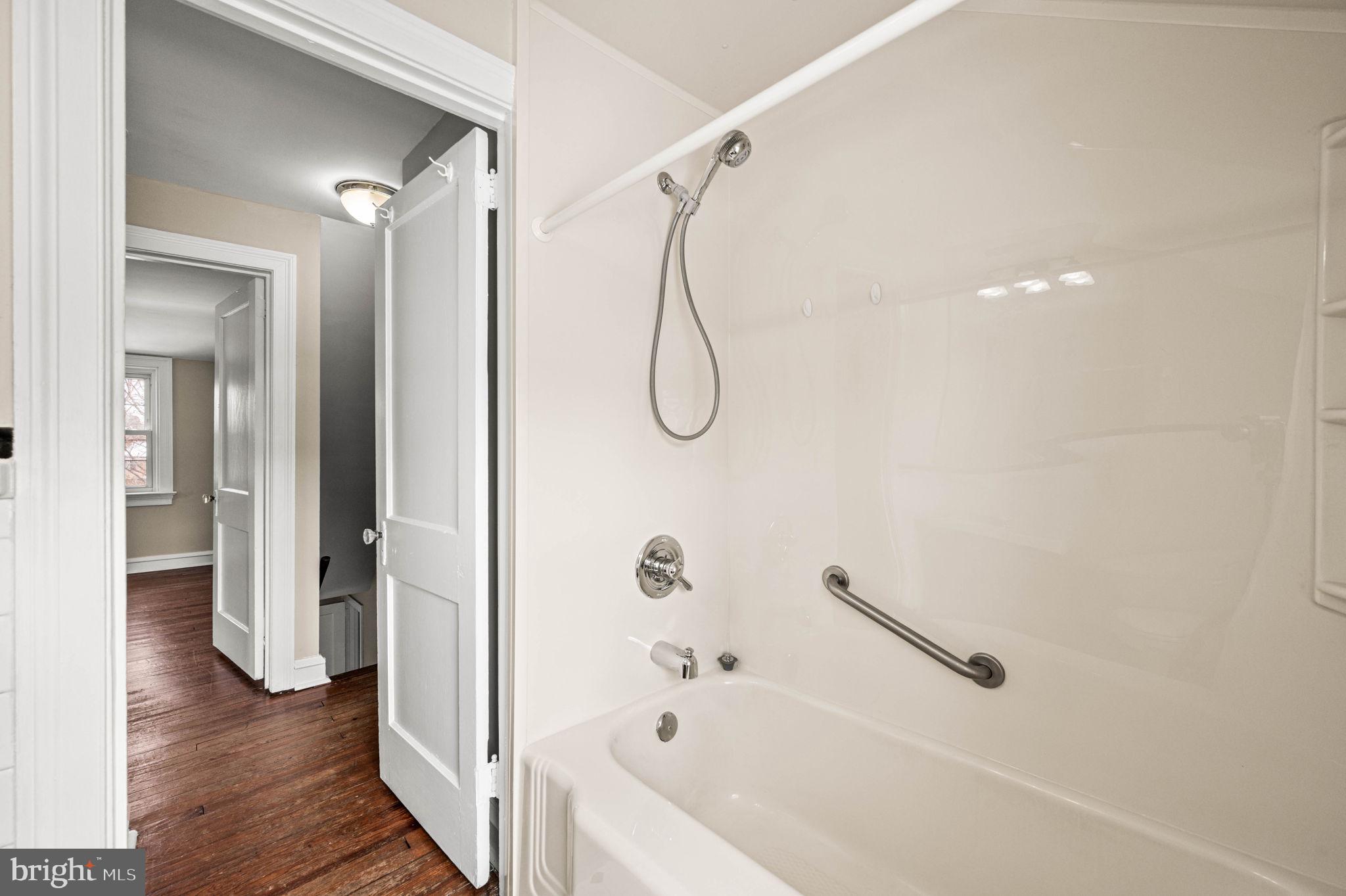 FIVE POINTS - Residential