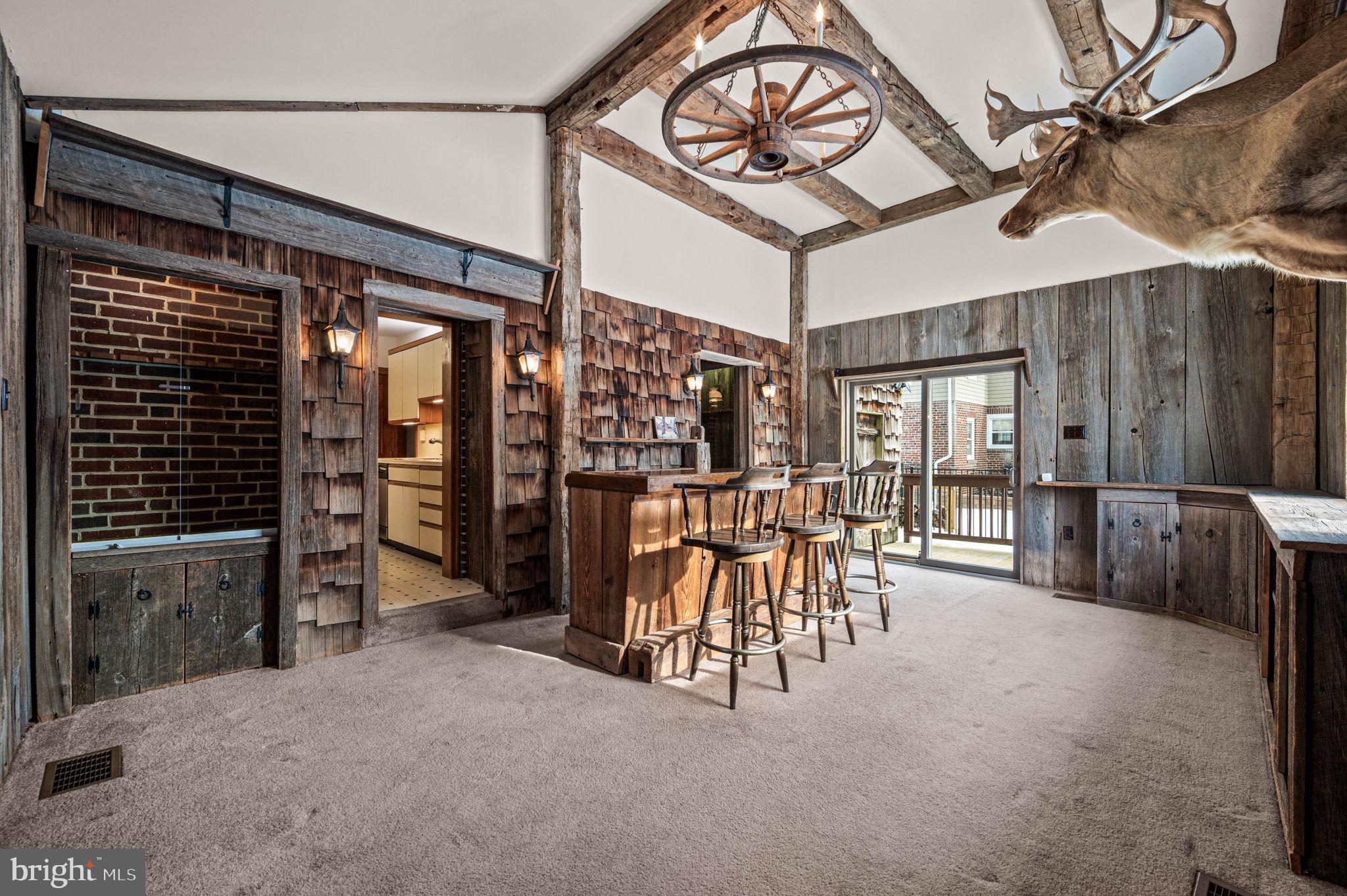 FIVE POINTS - Residential