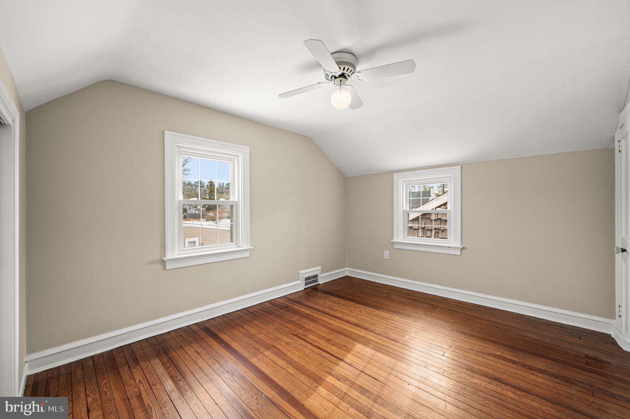 FIVE POINTS - Residential