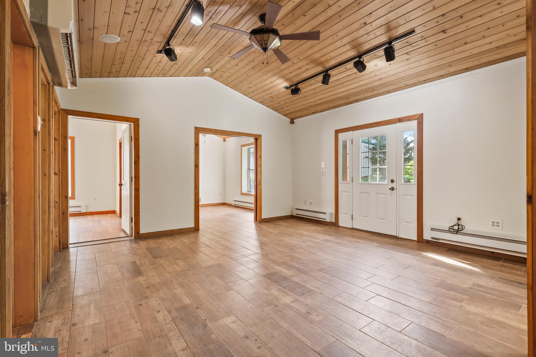 HUNT VALLEY - Residential